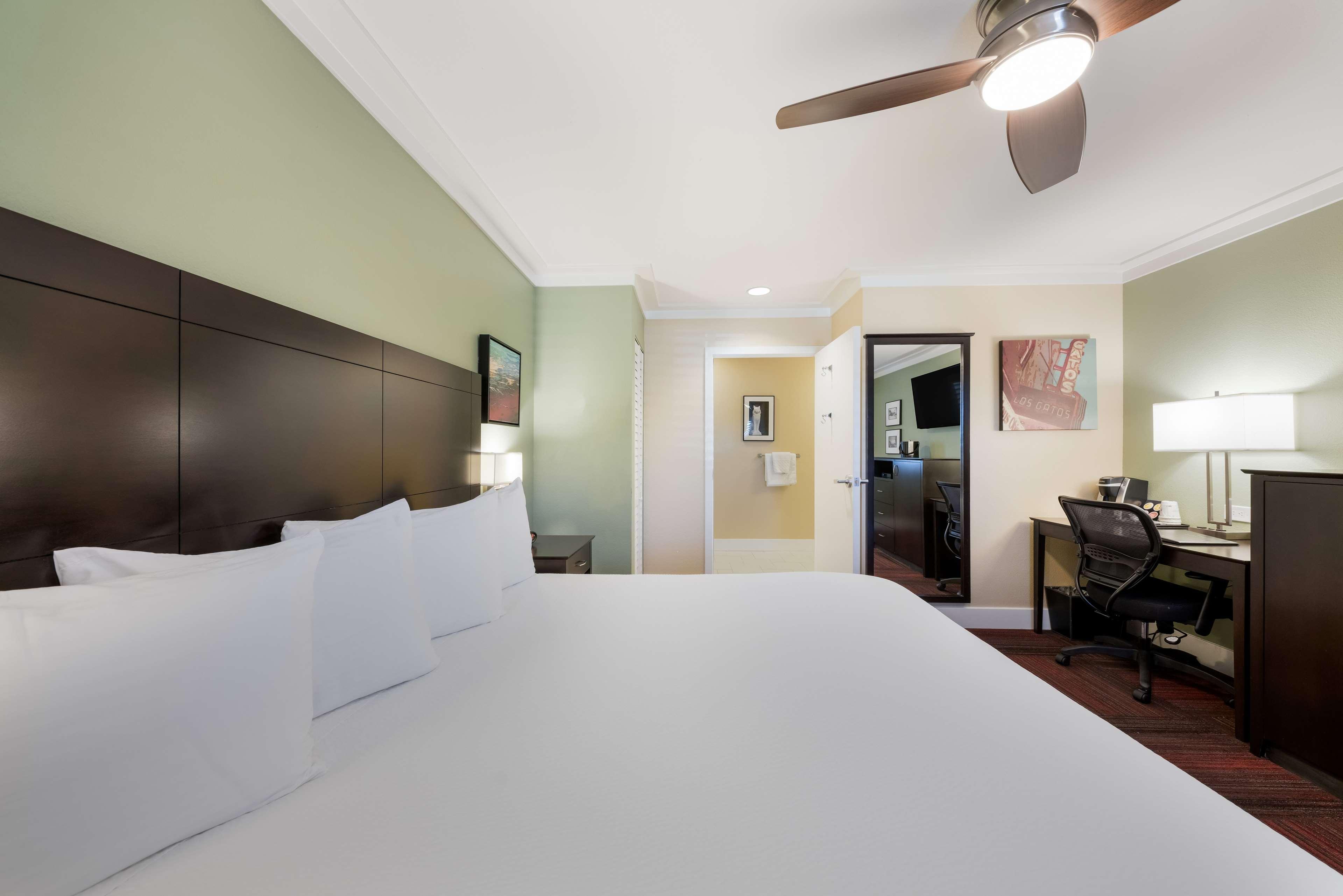 Double Accessible King Size Bed