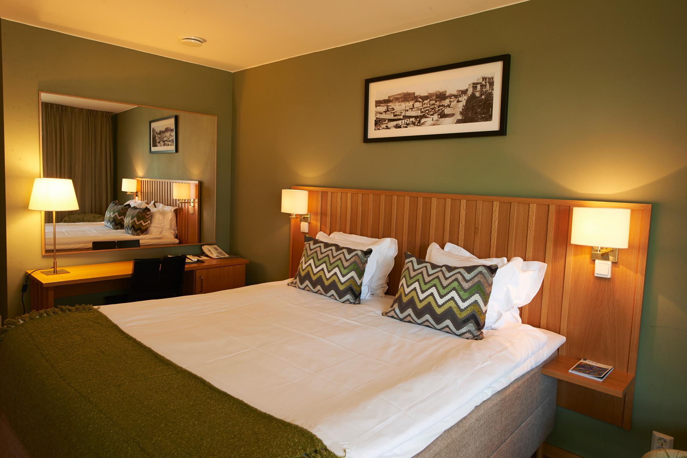 Double or Twin Standard