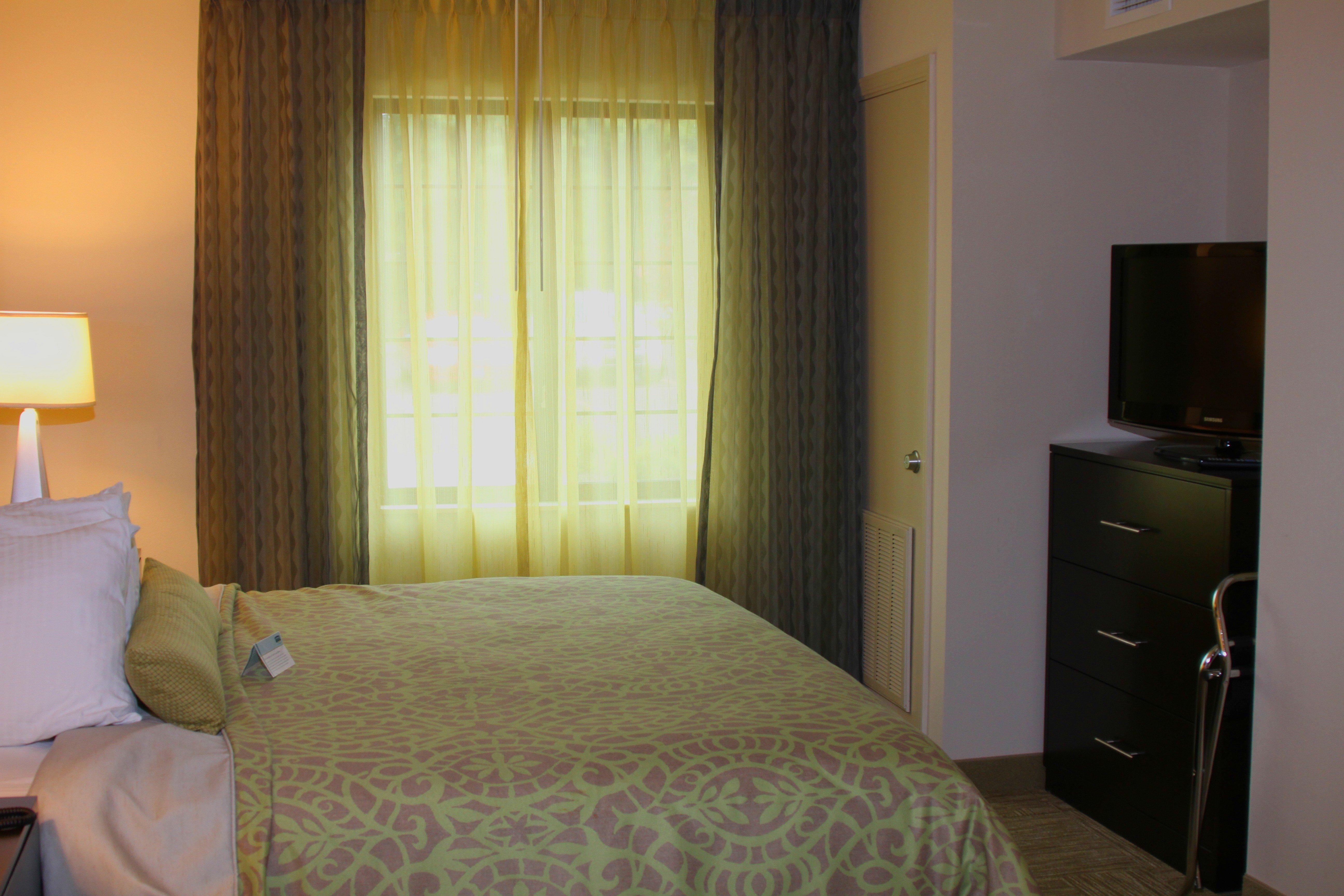 Suite Queen Size Bed