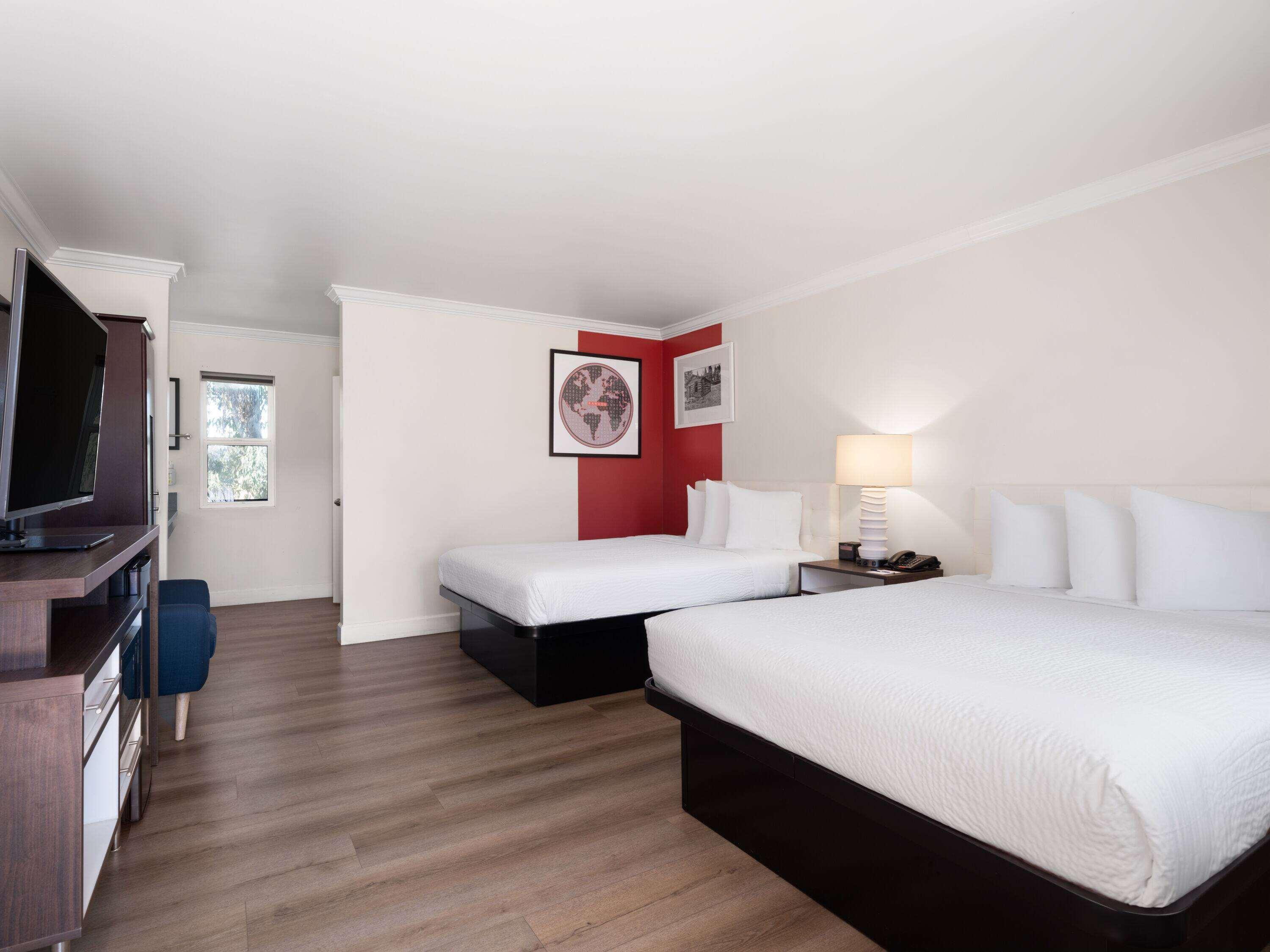 Double Two Queen Beds Non Smoking