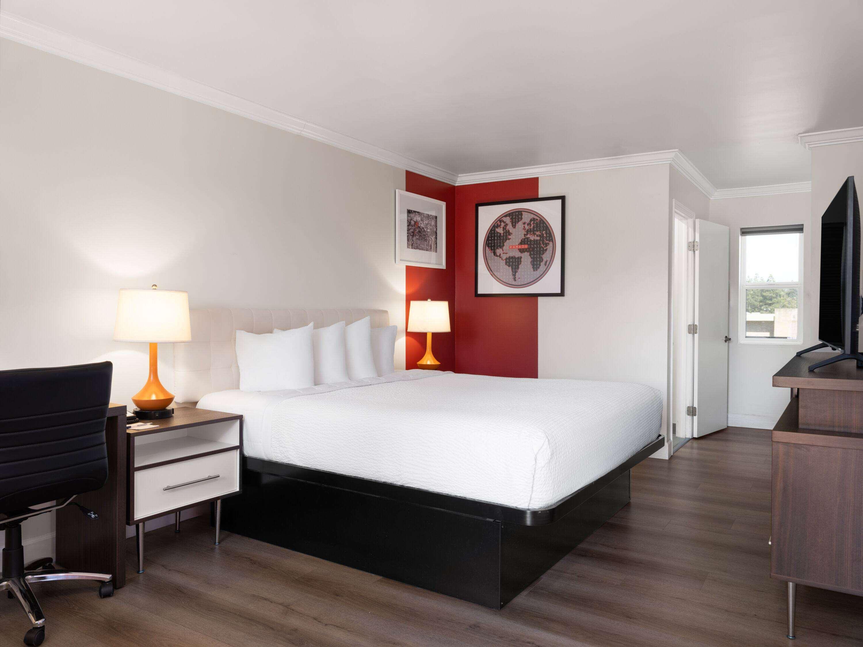 Double King Bed Non Smoking