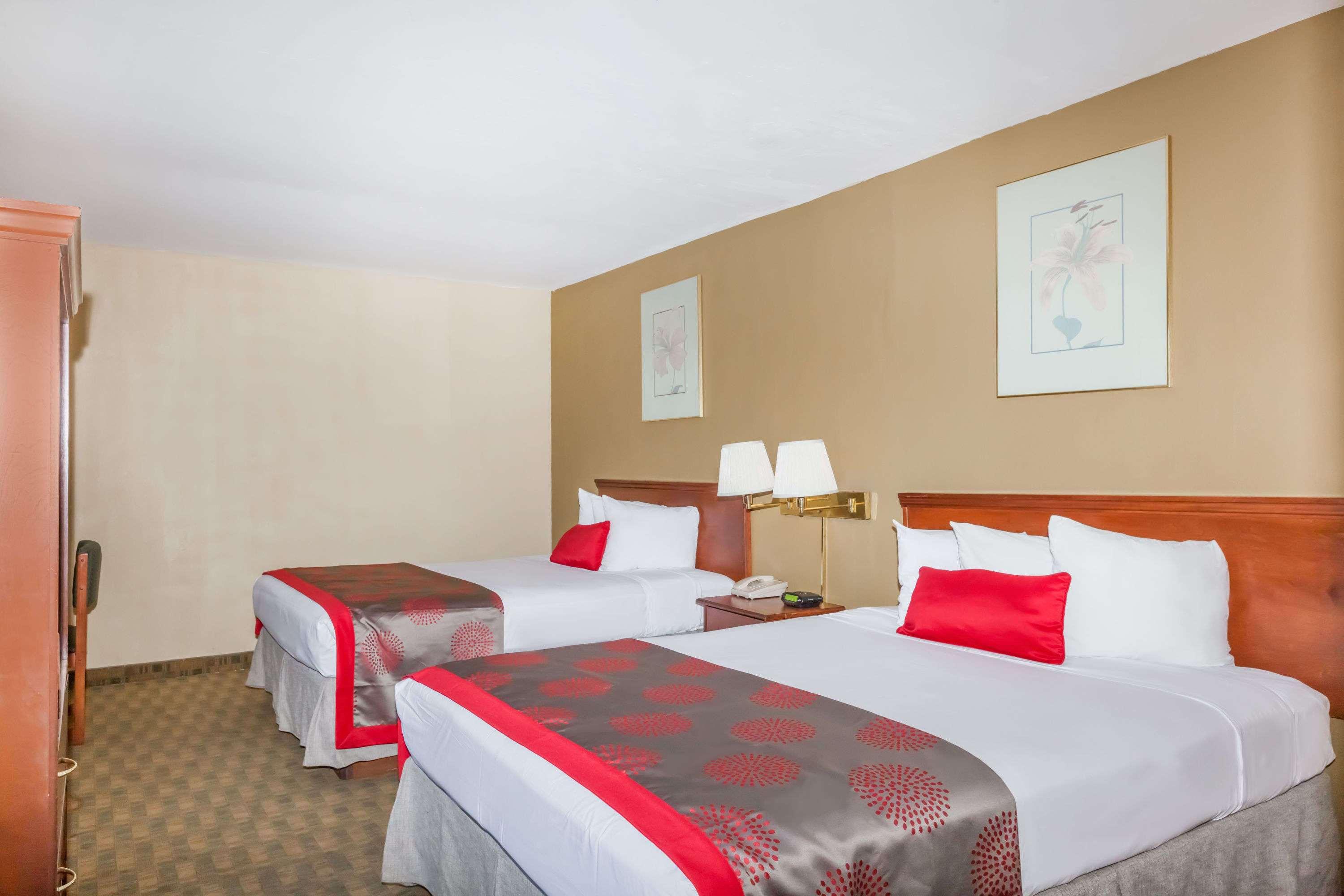 Double Two Queen Beds Non Smoking