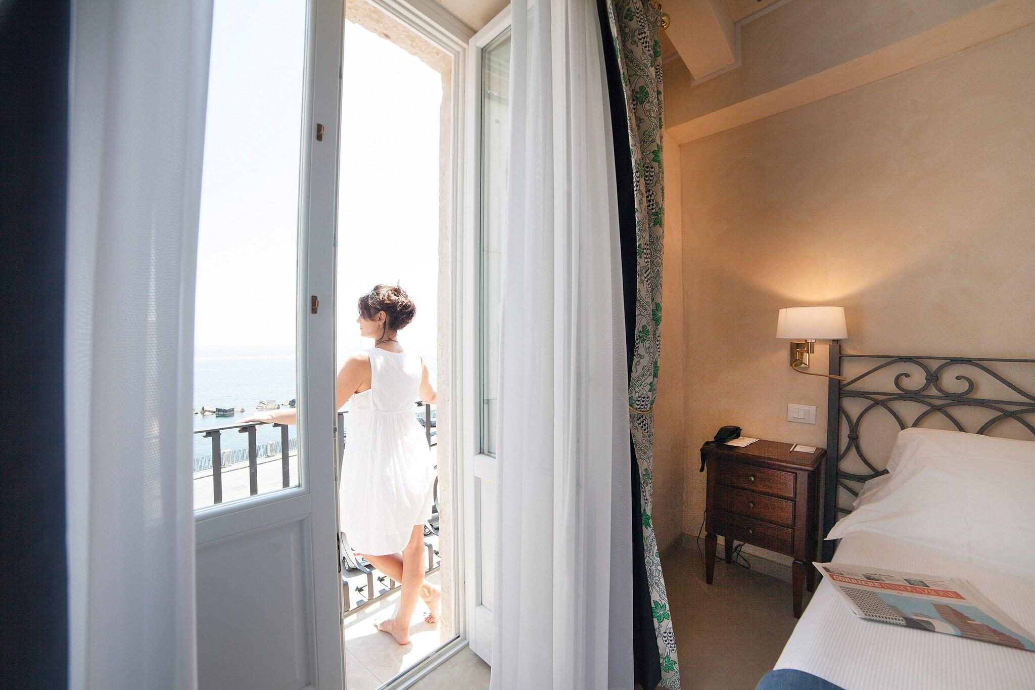 Double Single Classic Sea View