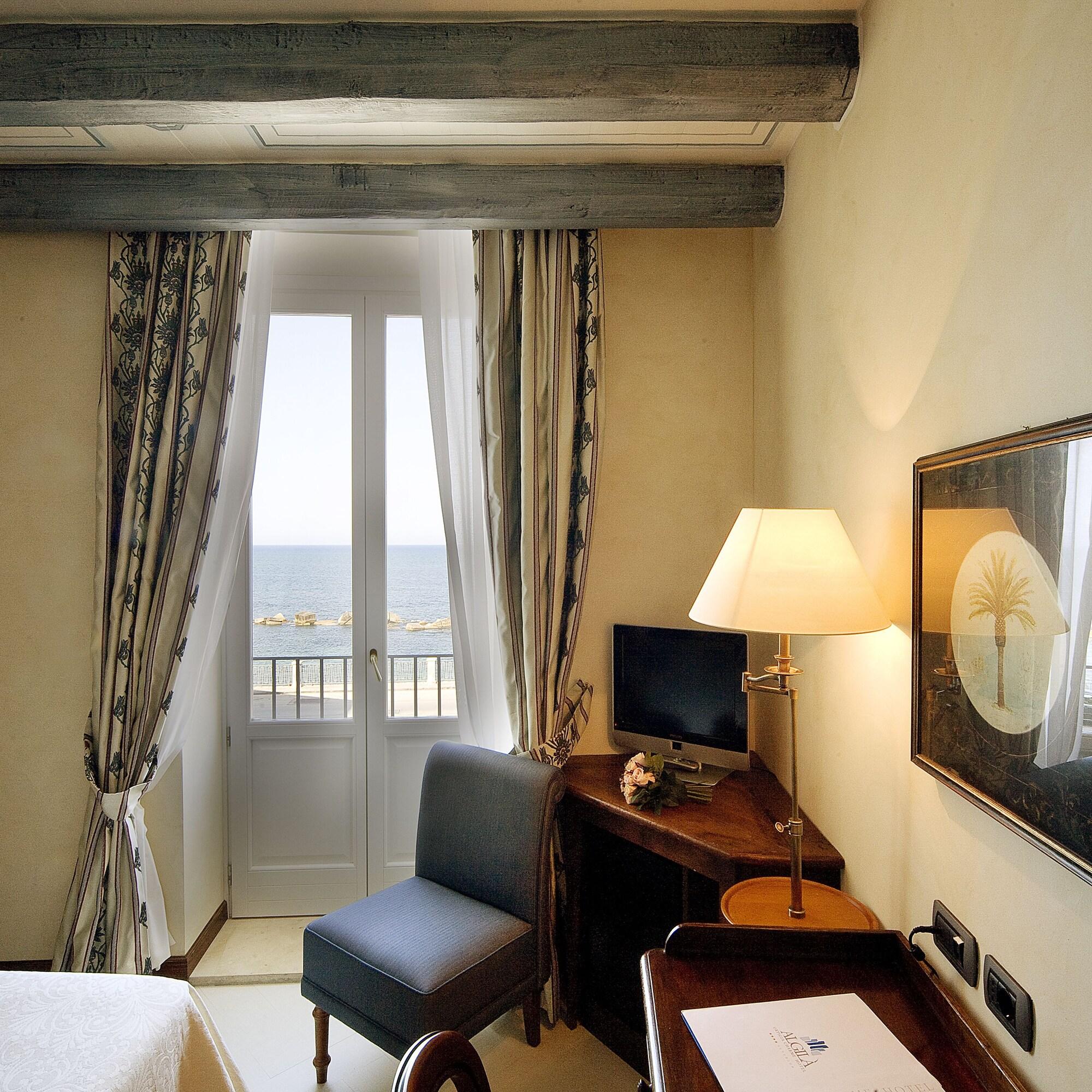 Double Single Classic Sea View