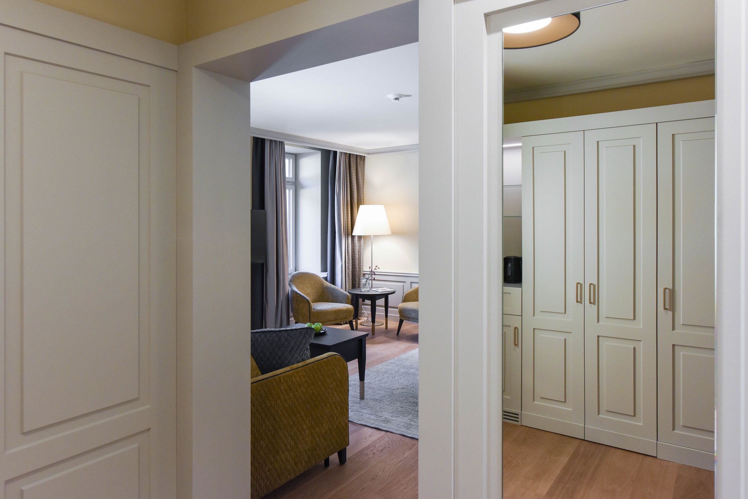 Double Deluxe One Bed