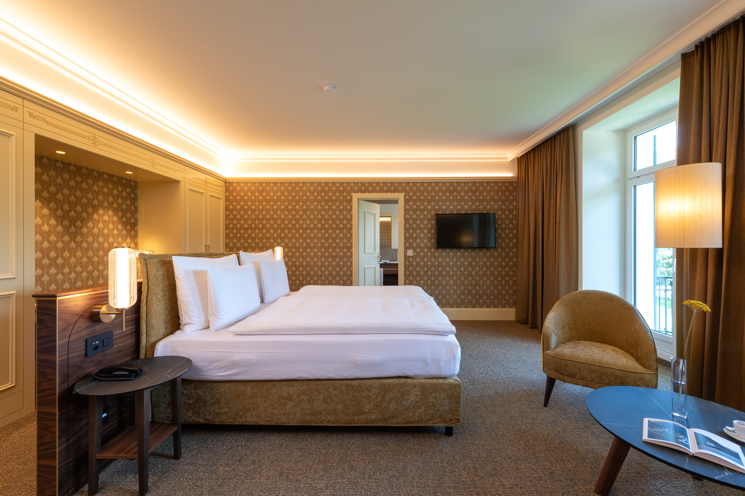 Junior Suite with Balcony