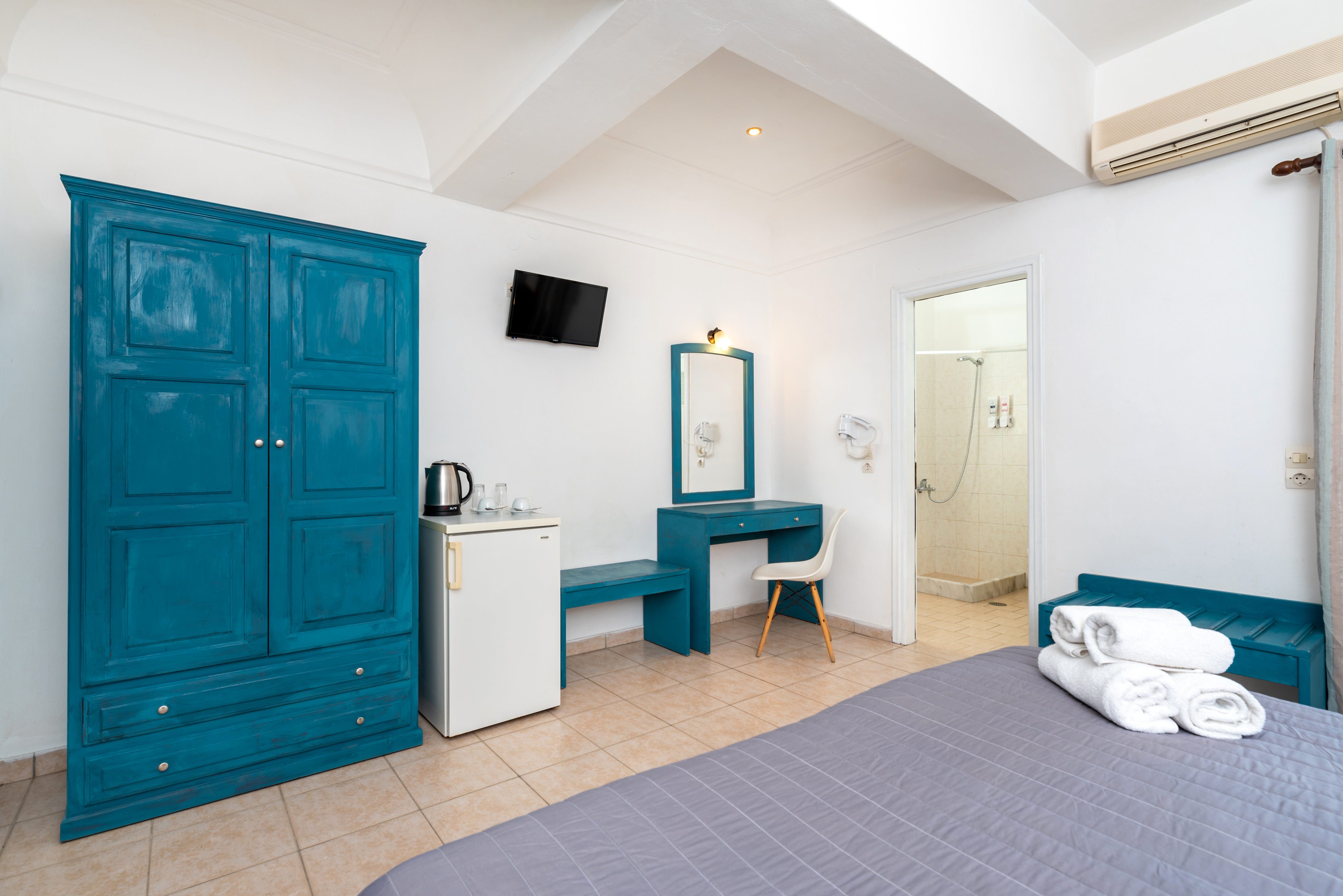 Double or Twin Standard