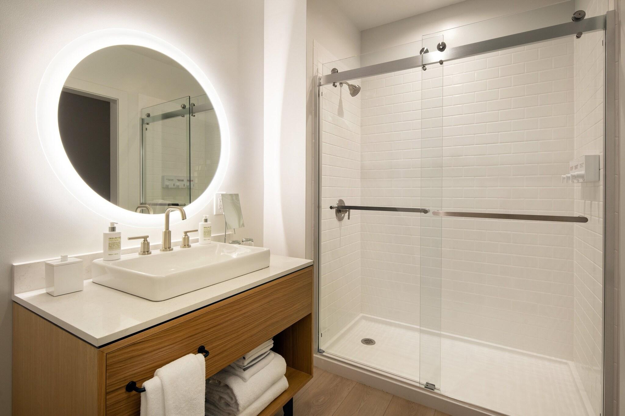 Double Deluxe Two Queen Beds