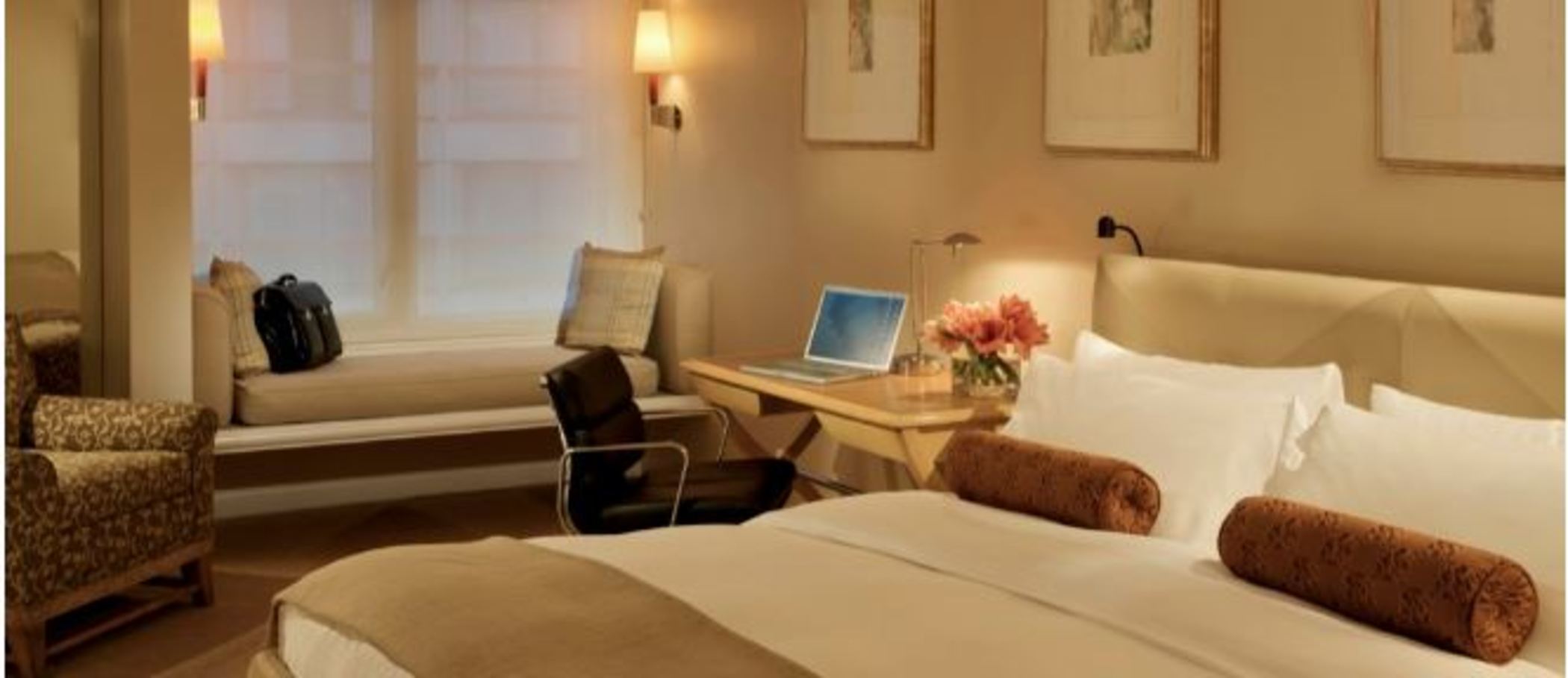 Double Deluxe King Bed