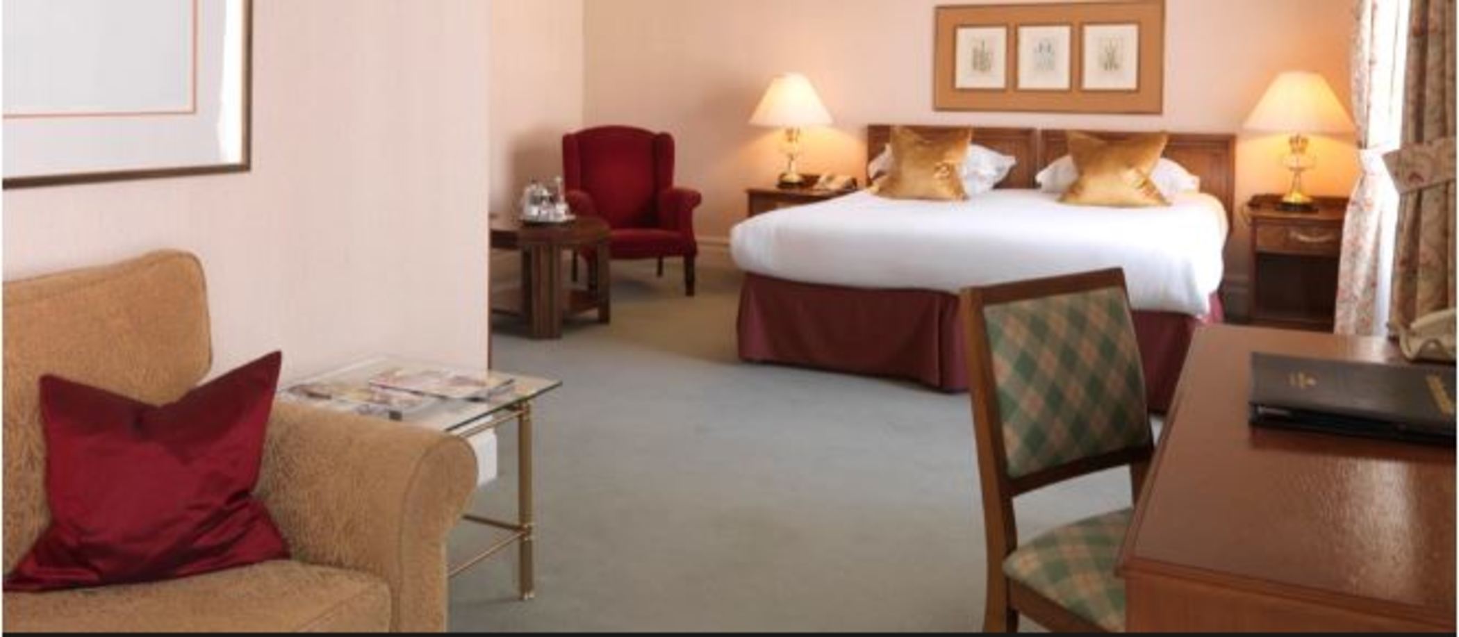 Double Deluxe King Bed