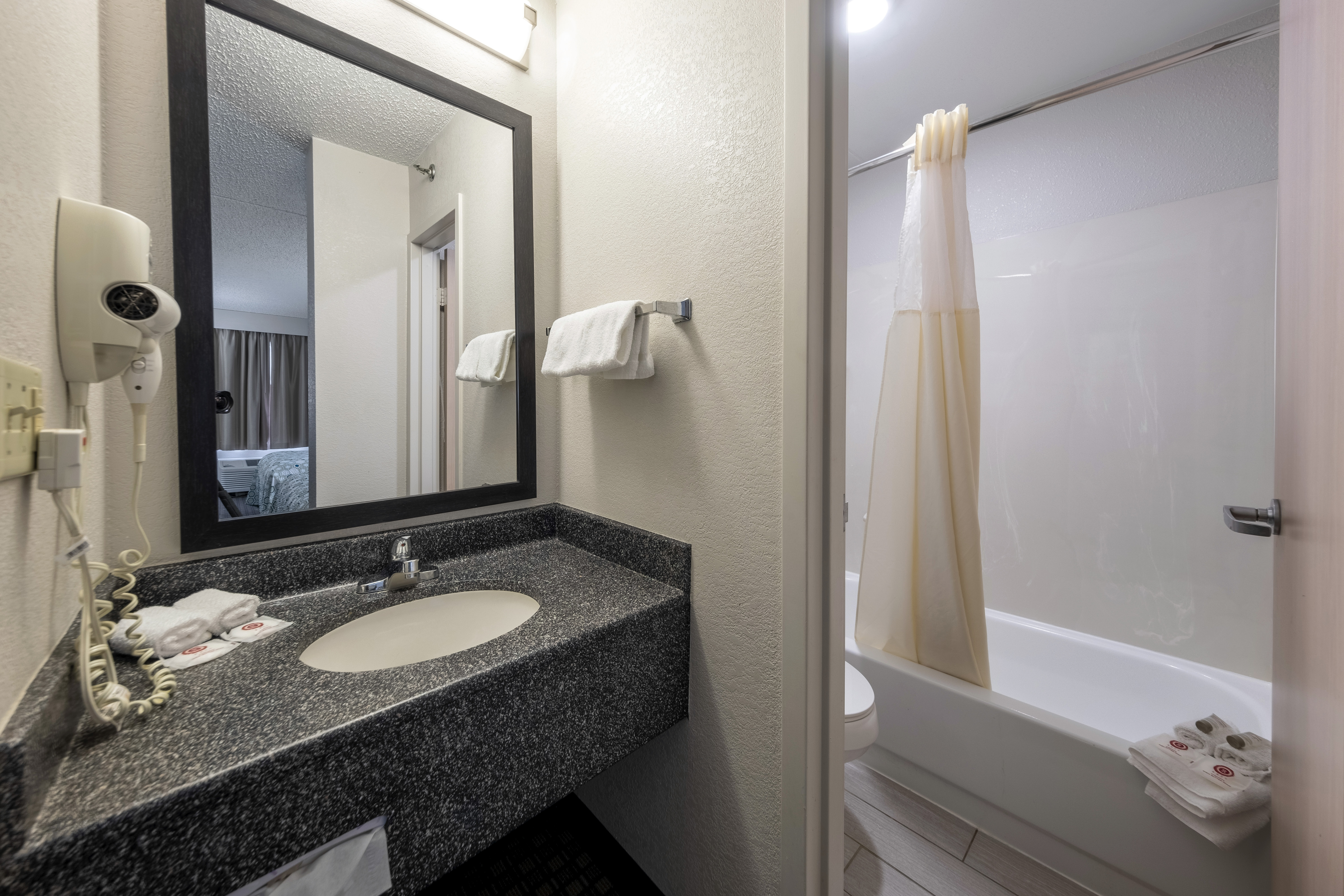 Double King Bed One Bedroom 