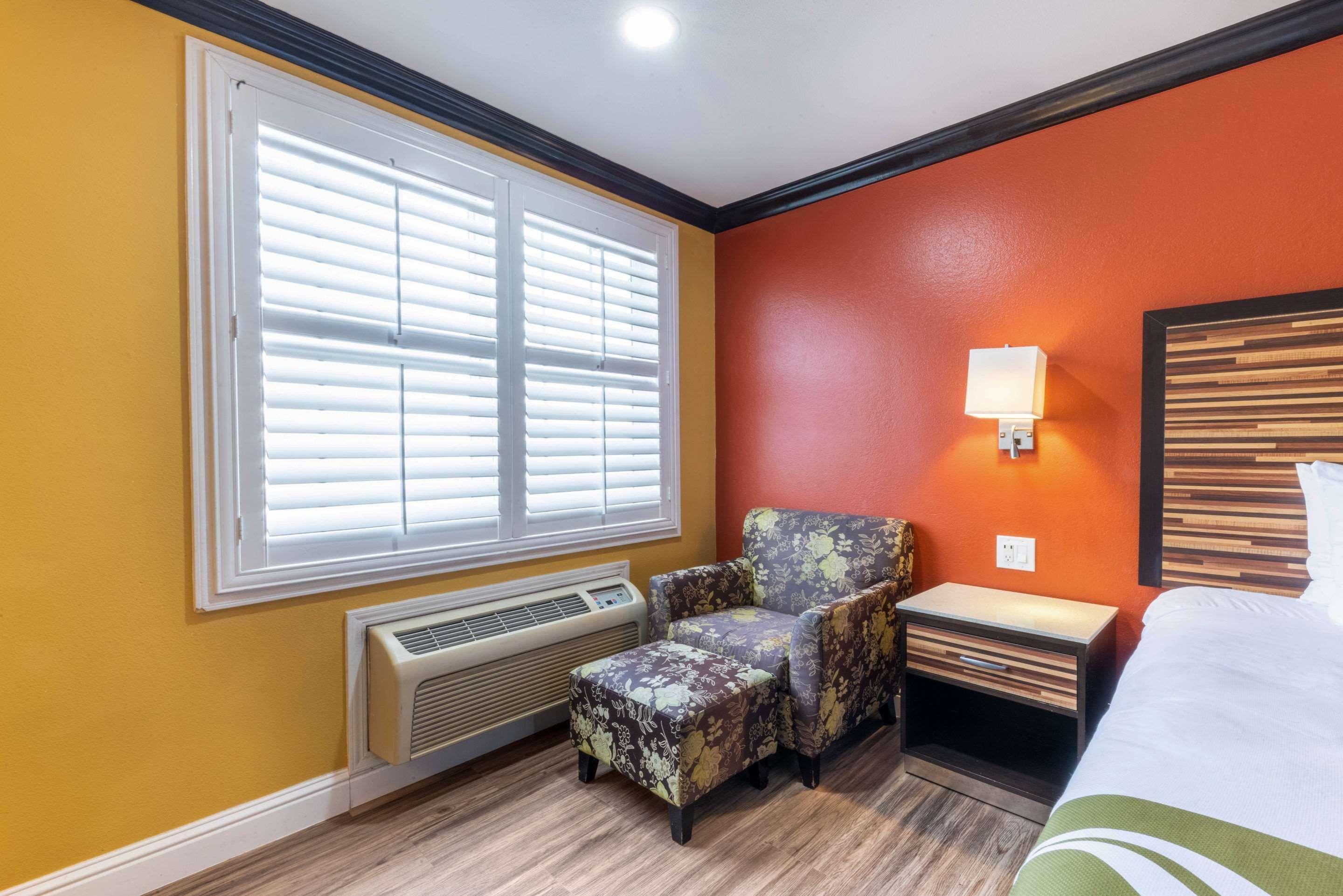 Double Accessible King Size Bed