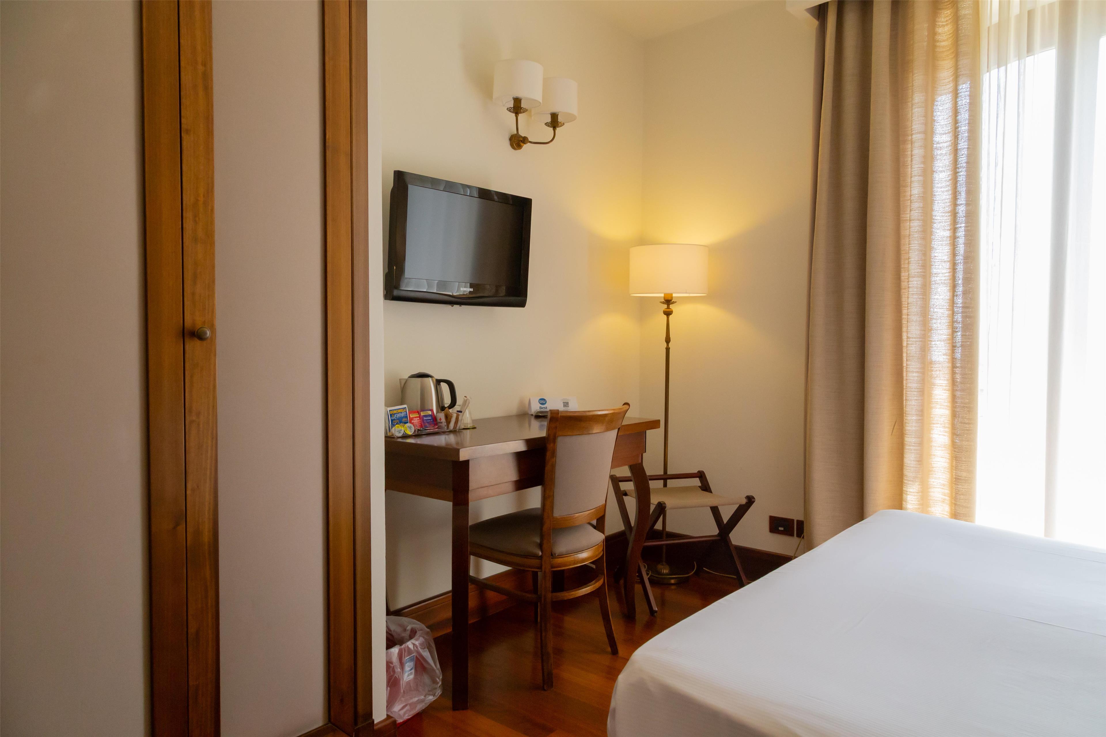 Double or Twin Standard