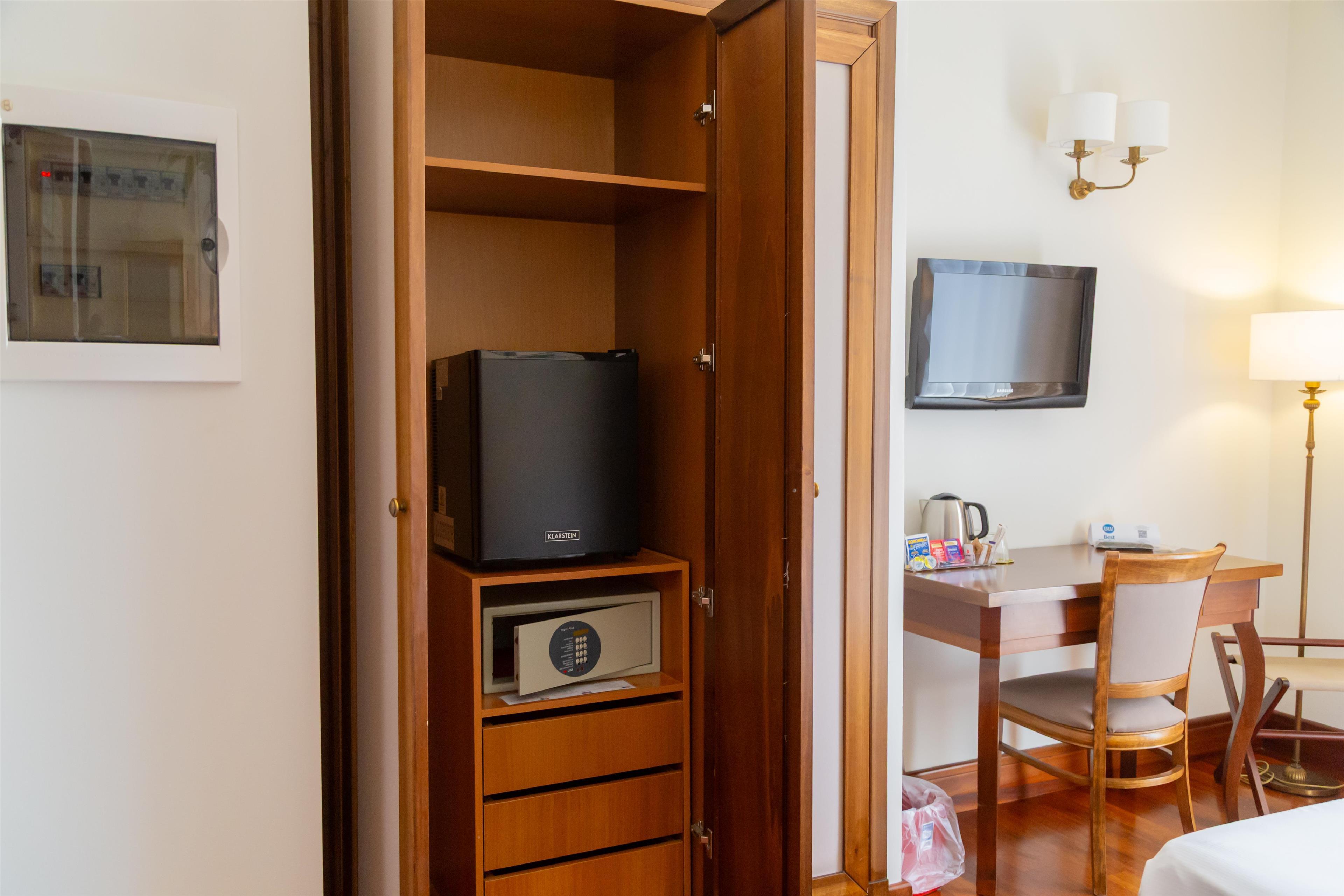 Double or Twin Standard