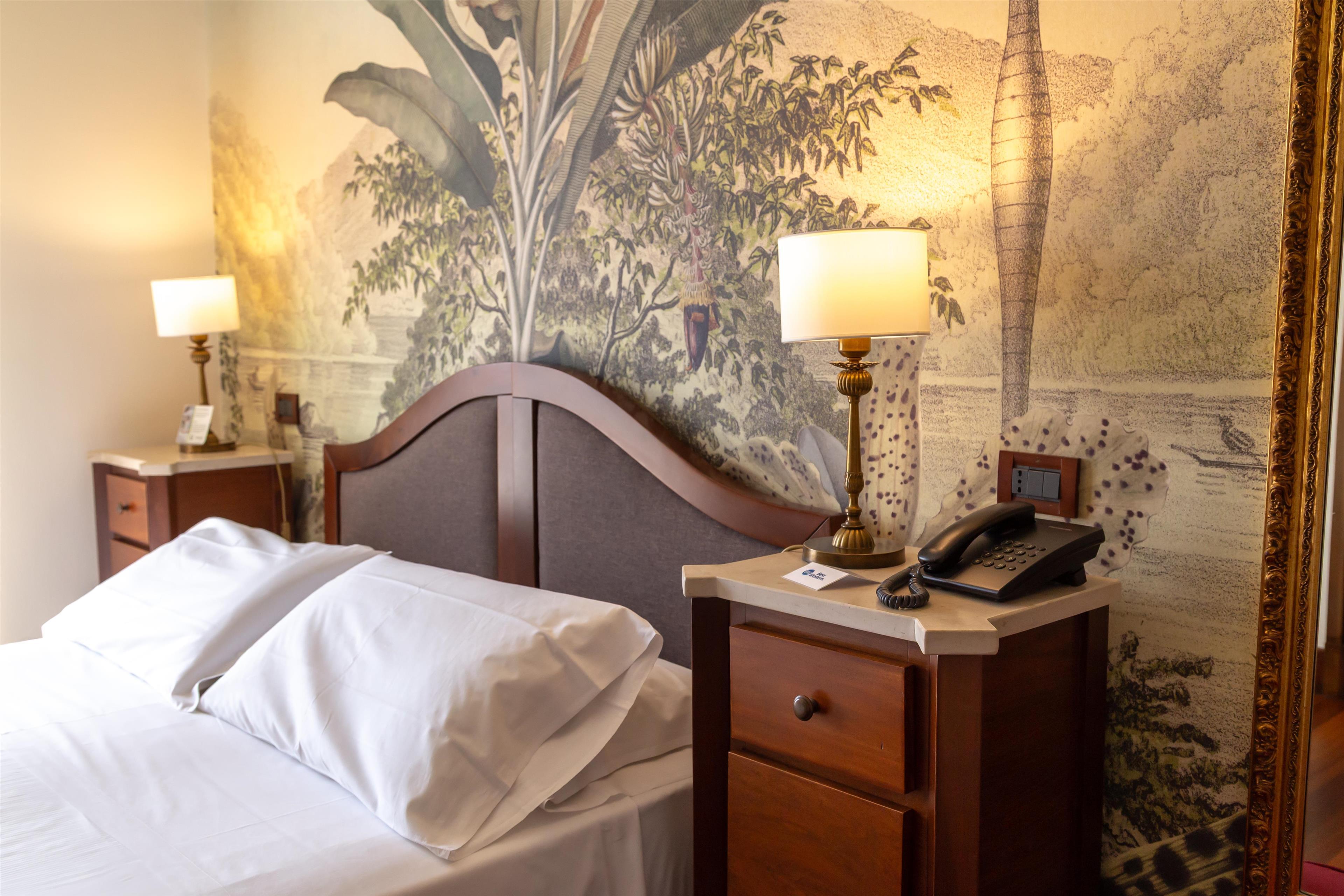 Double or Twin Standard