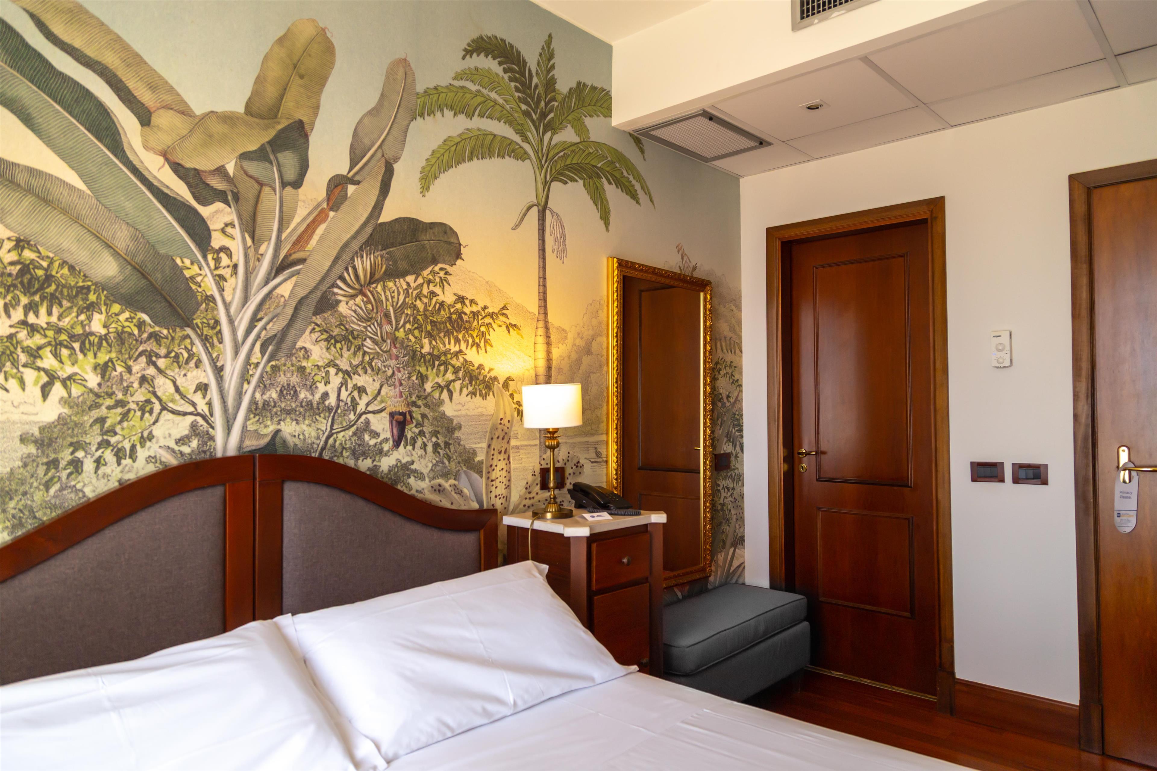 Double or Twin Standard