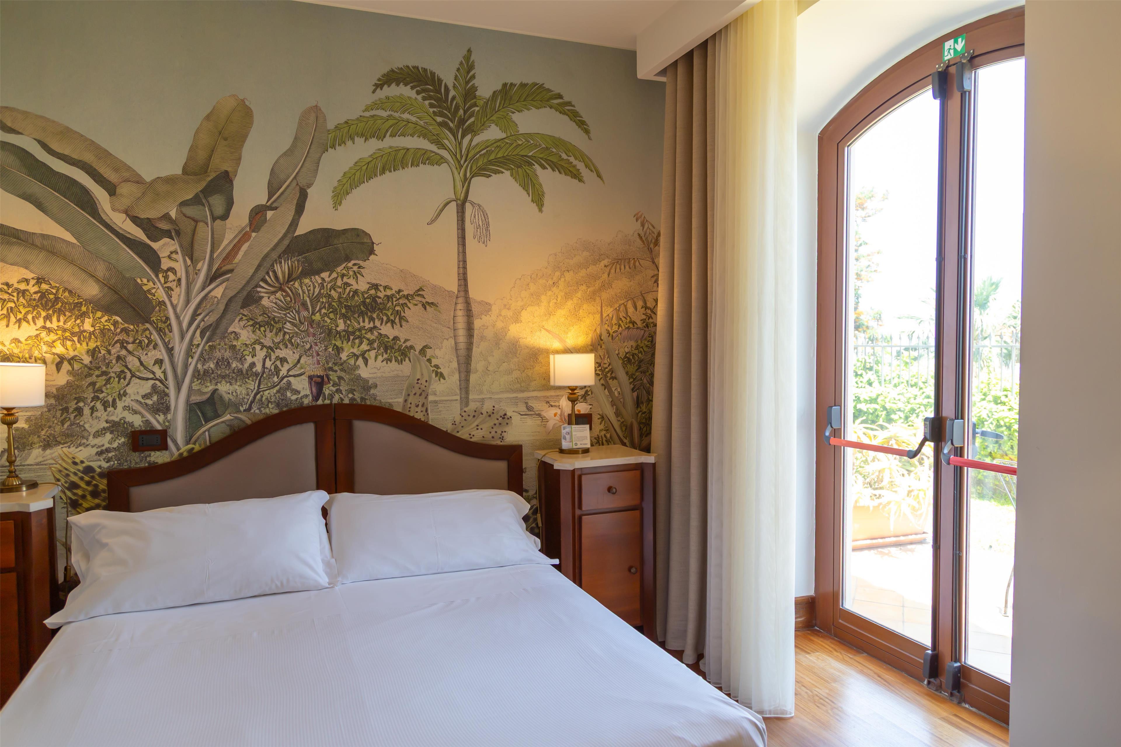 Double or Twin Standard