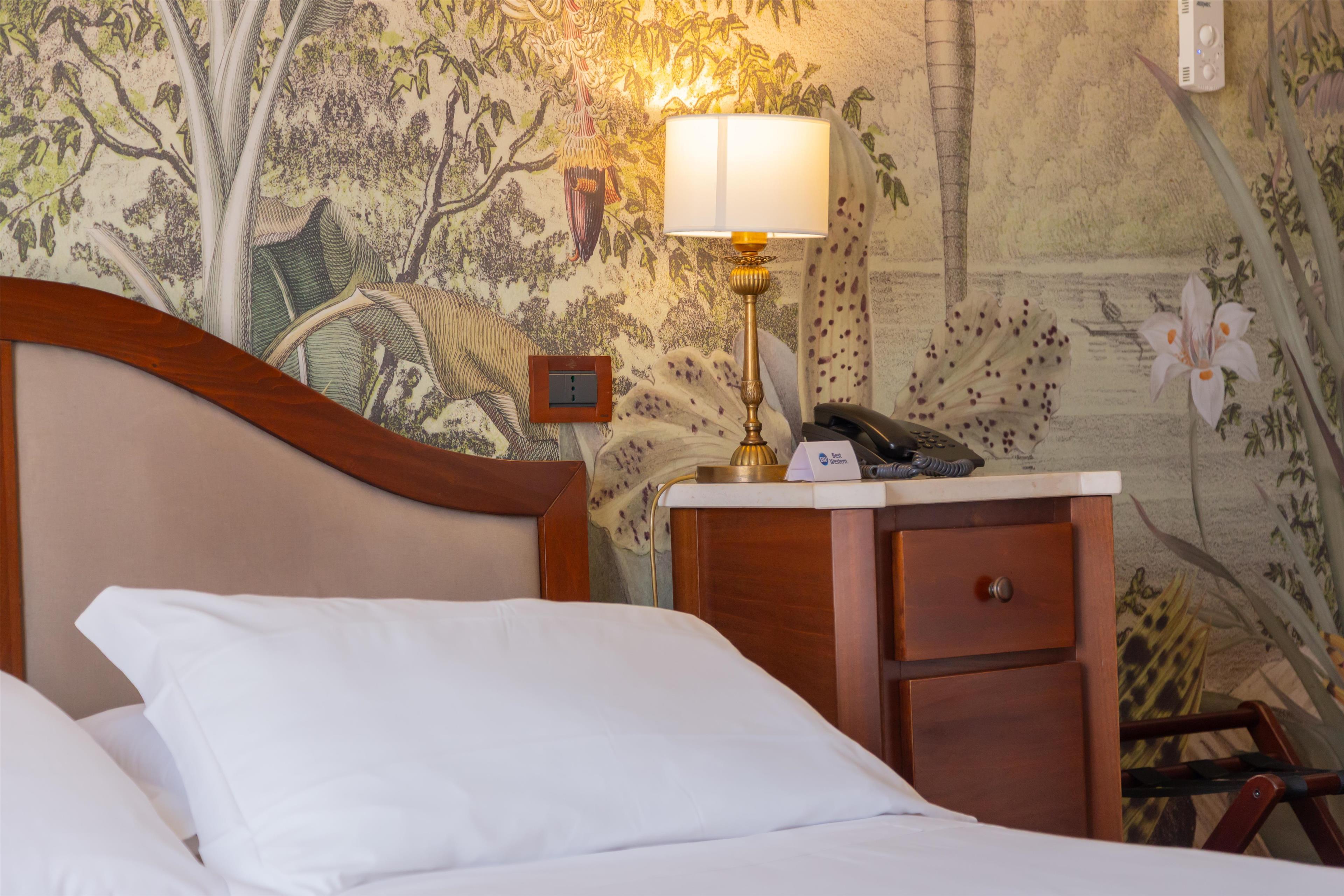 Double or Twin Standard