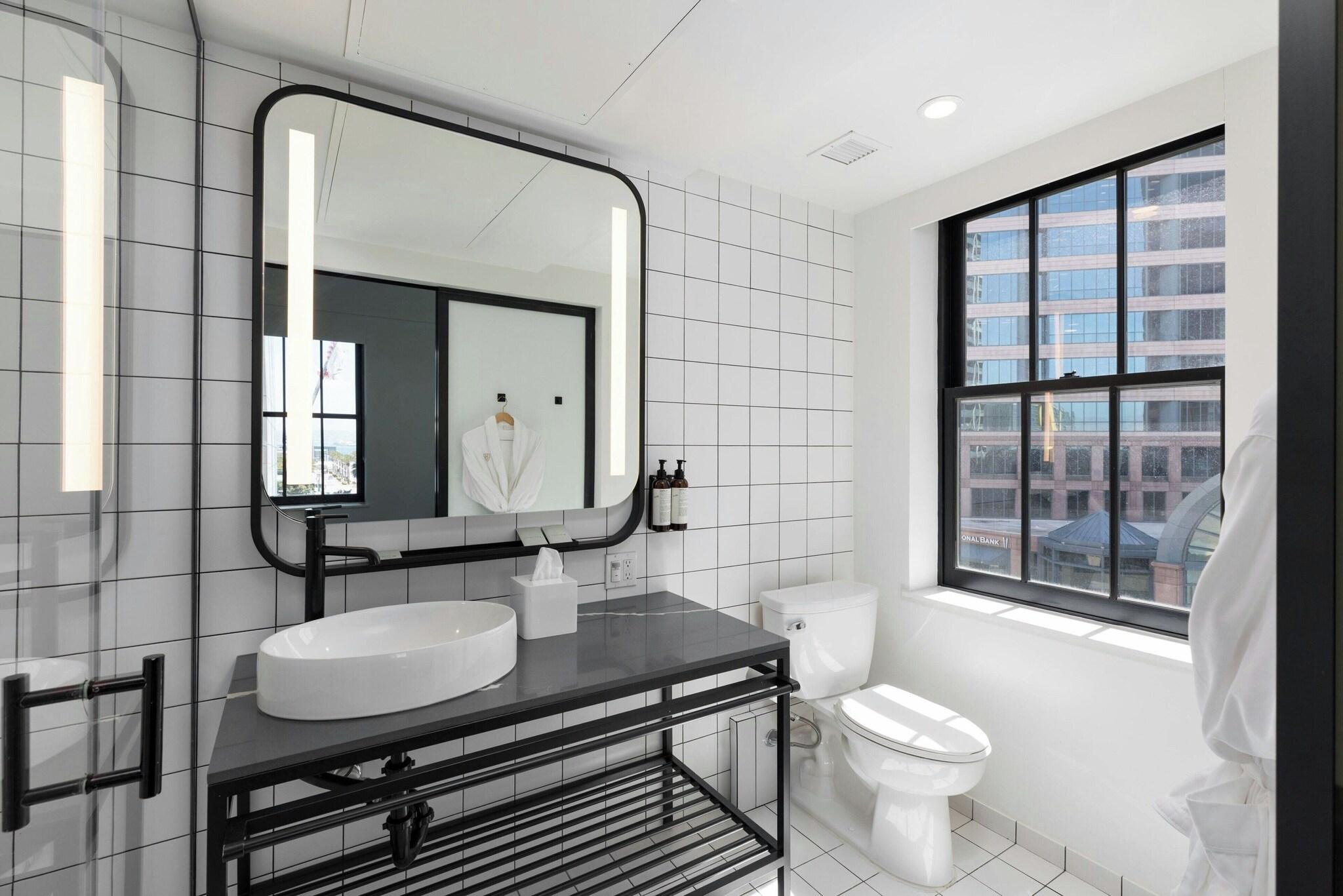 Double City View King Bed