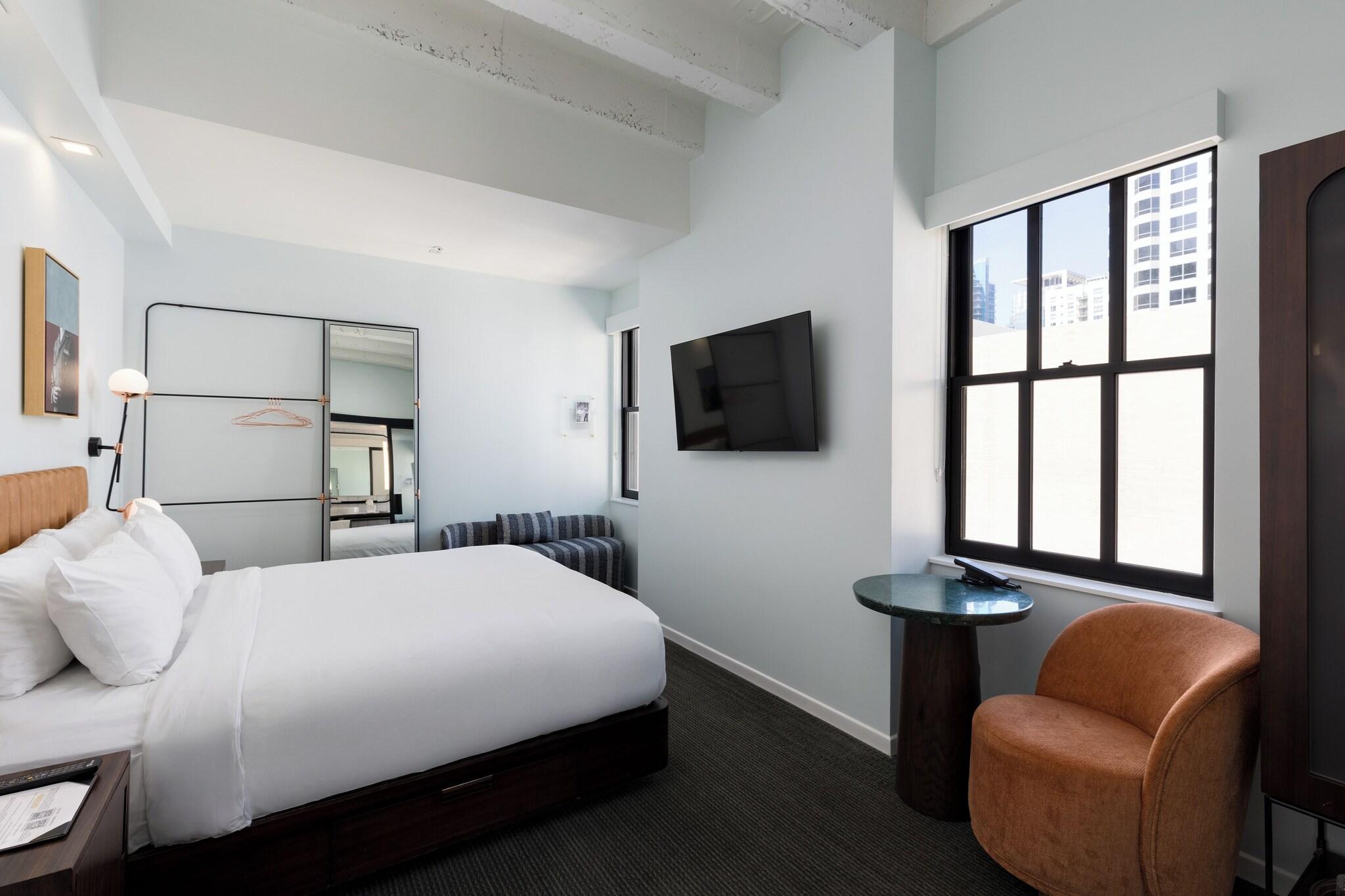 Double City View King Bed