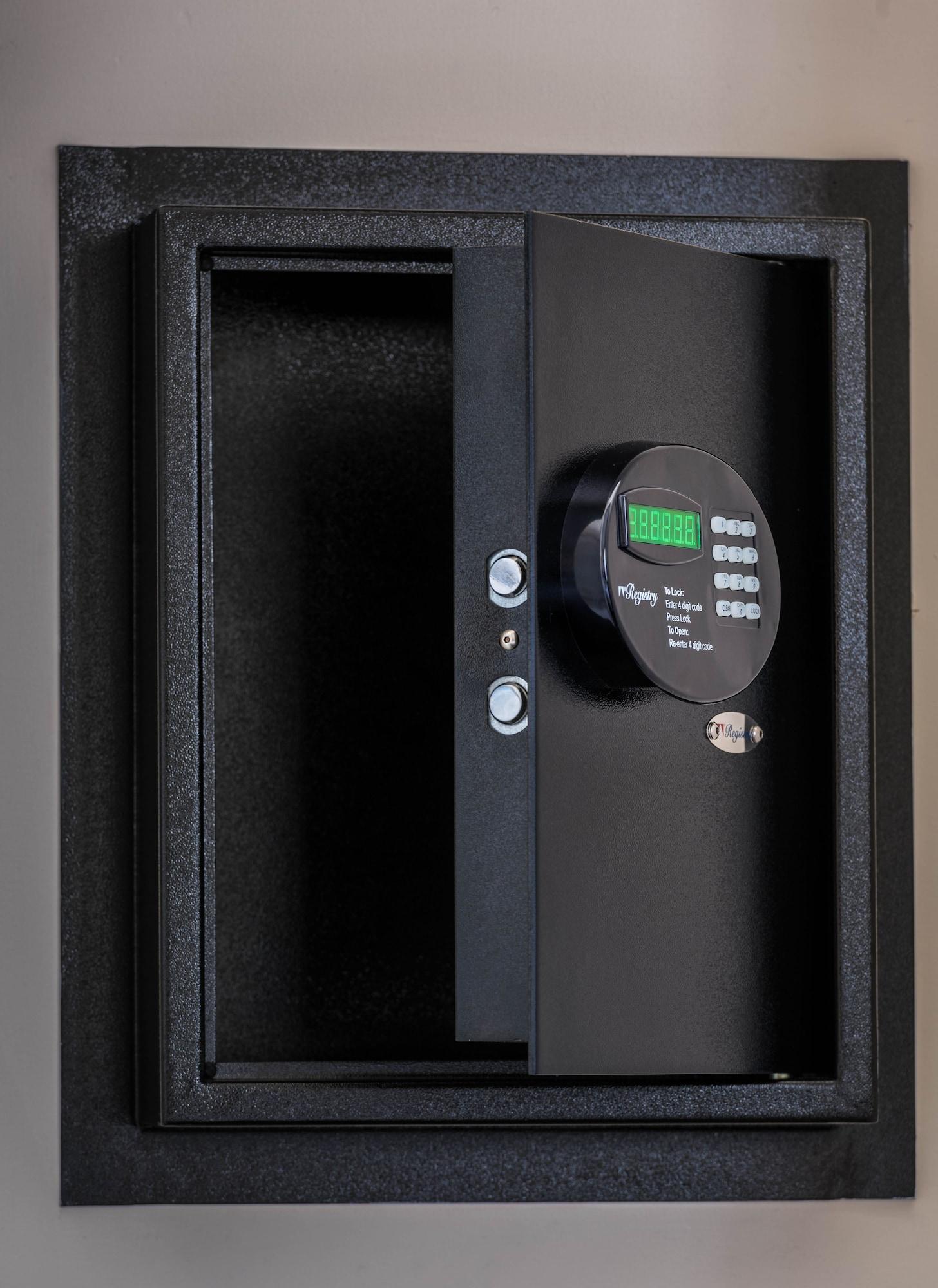 Double Deluxe King Bed