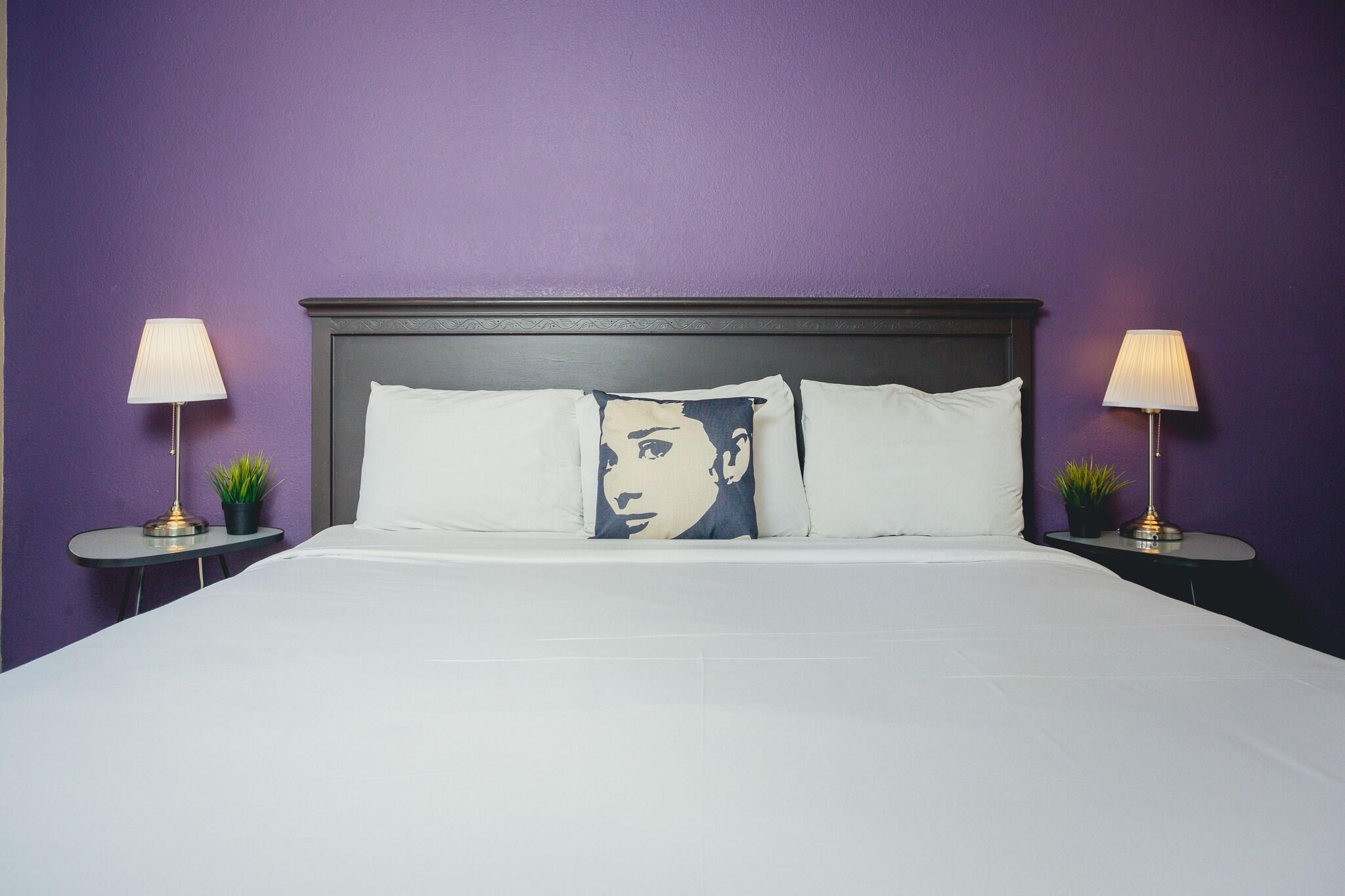 Double Deluxe King Bed