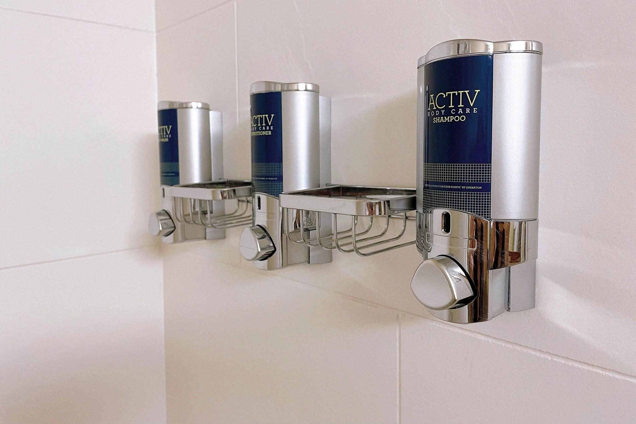 Double Deluxe King Bed