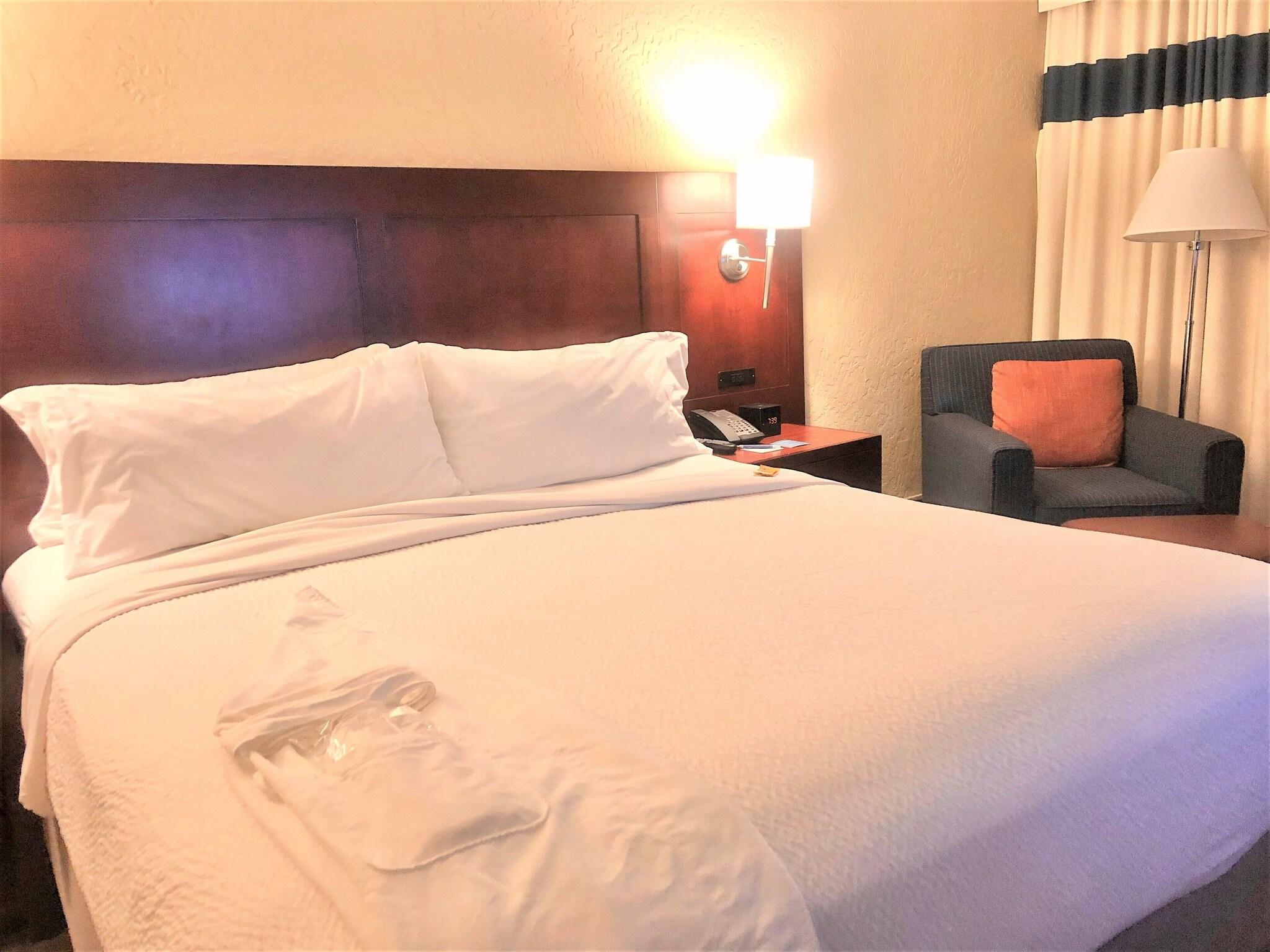 Double Deluxe King Bed