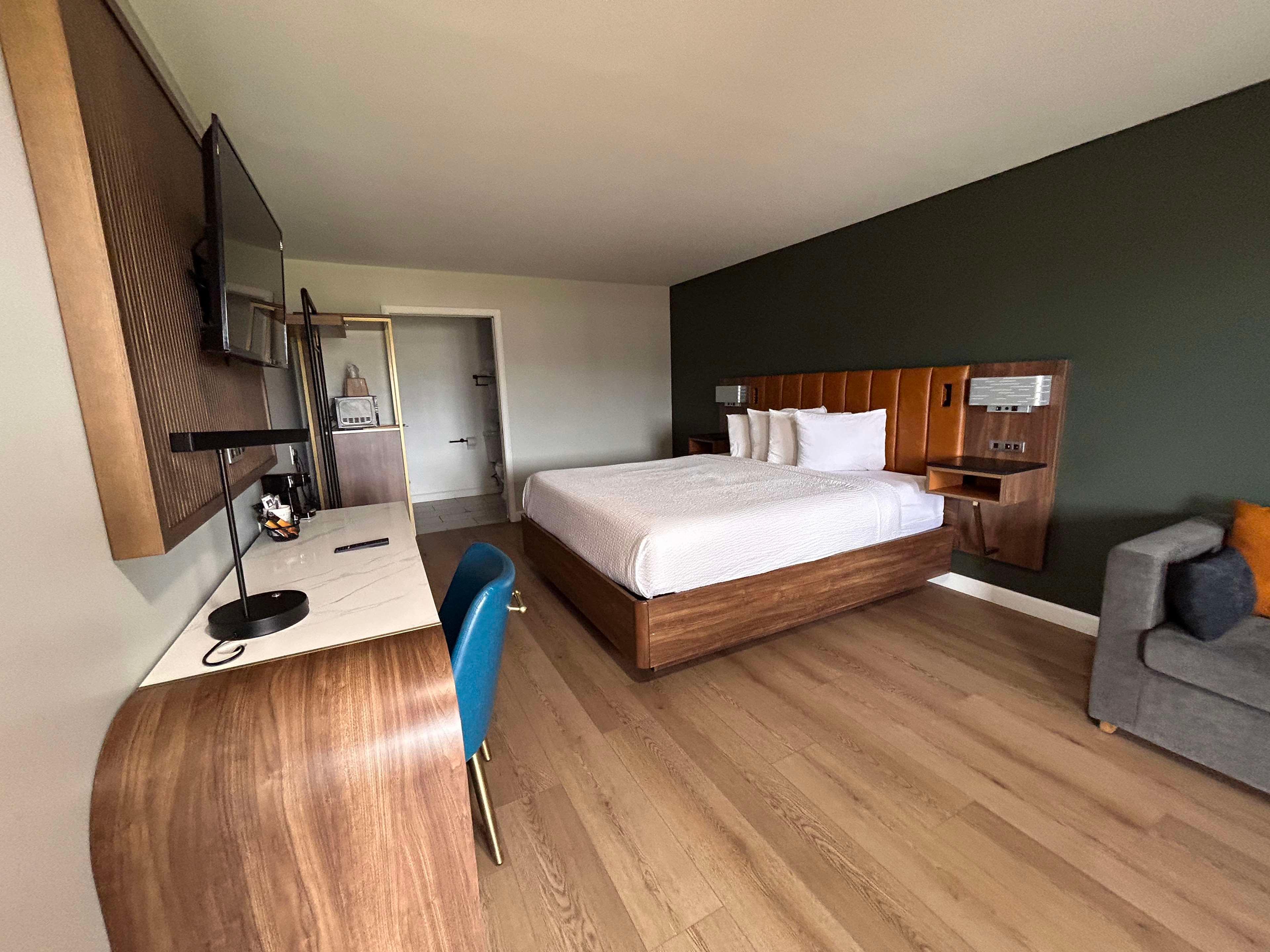 Double King Size Bed