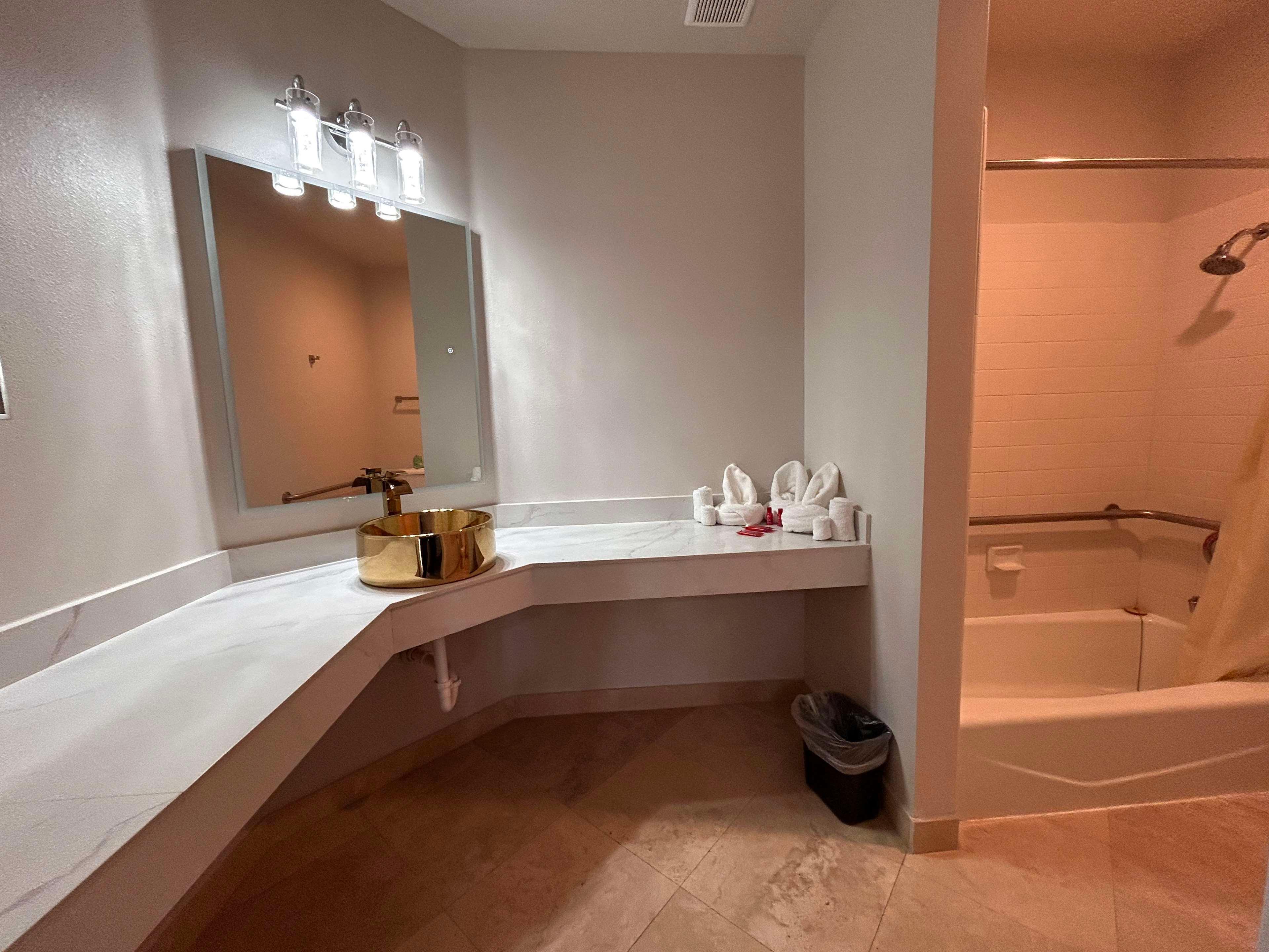 Double Accessible King Size Bed