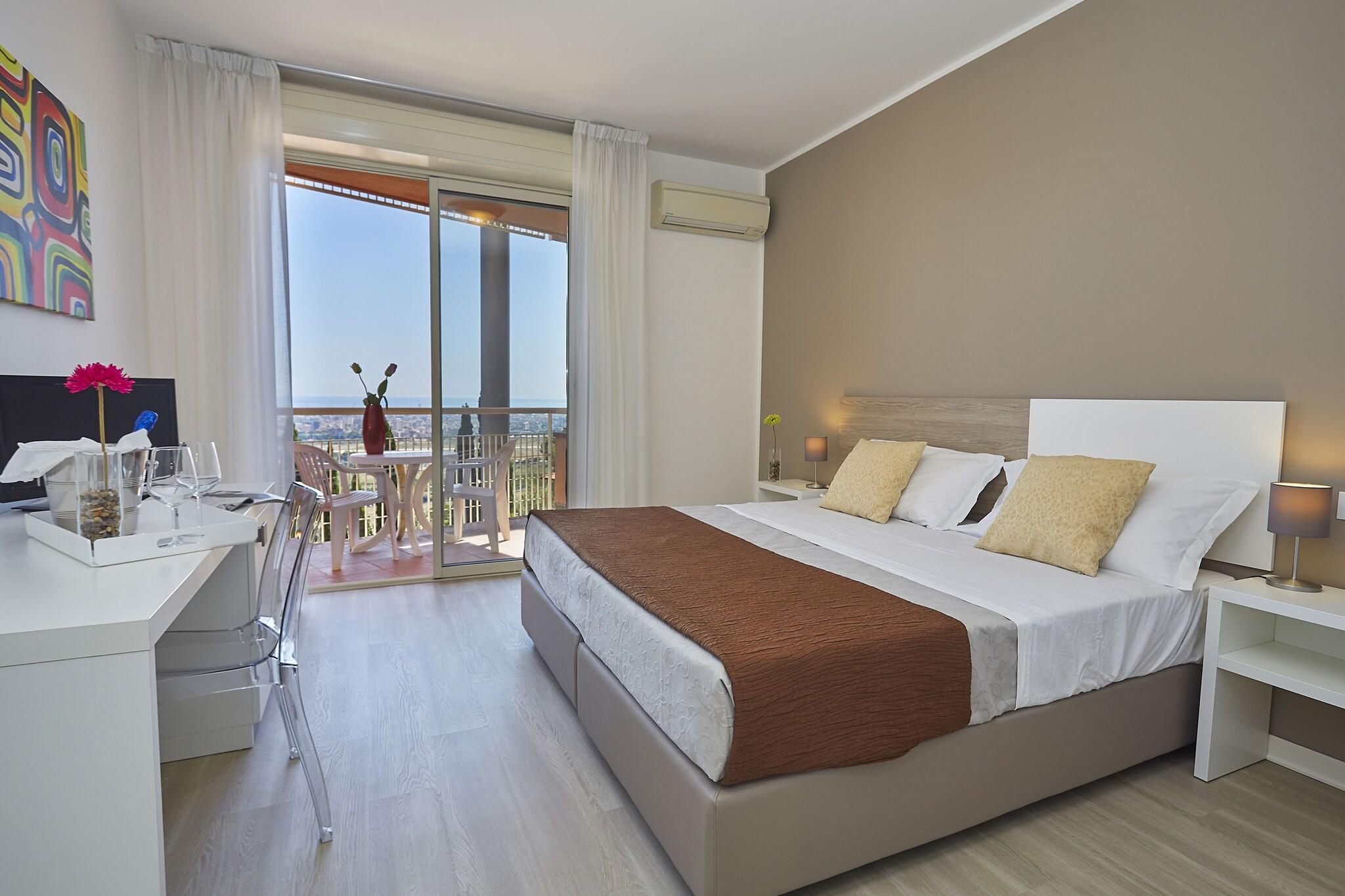 Double City View Two Beds