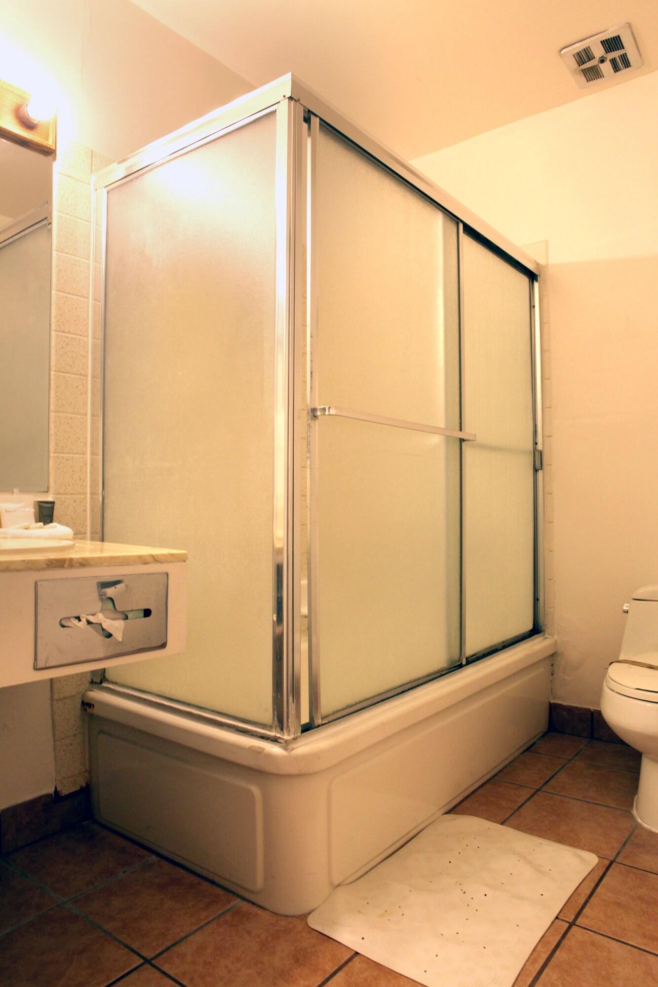 Double King Bed Non Smoking