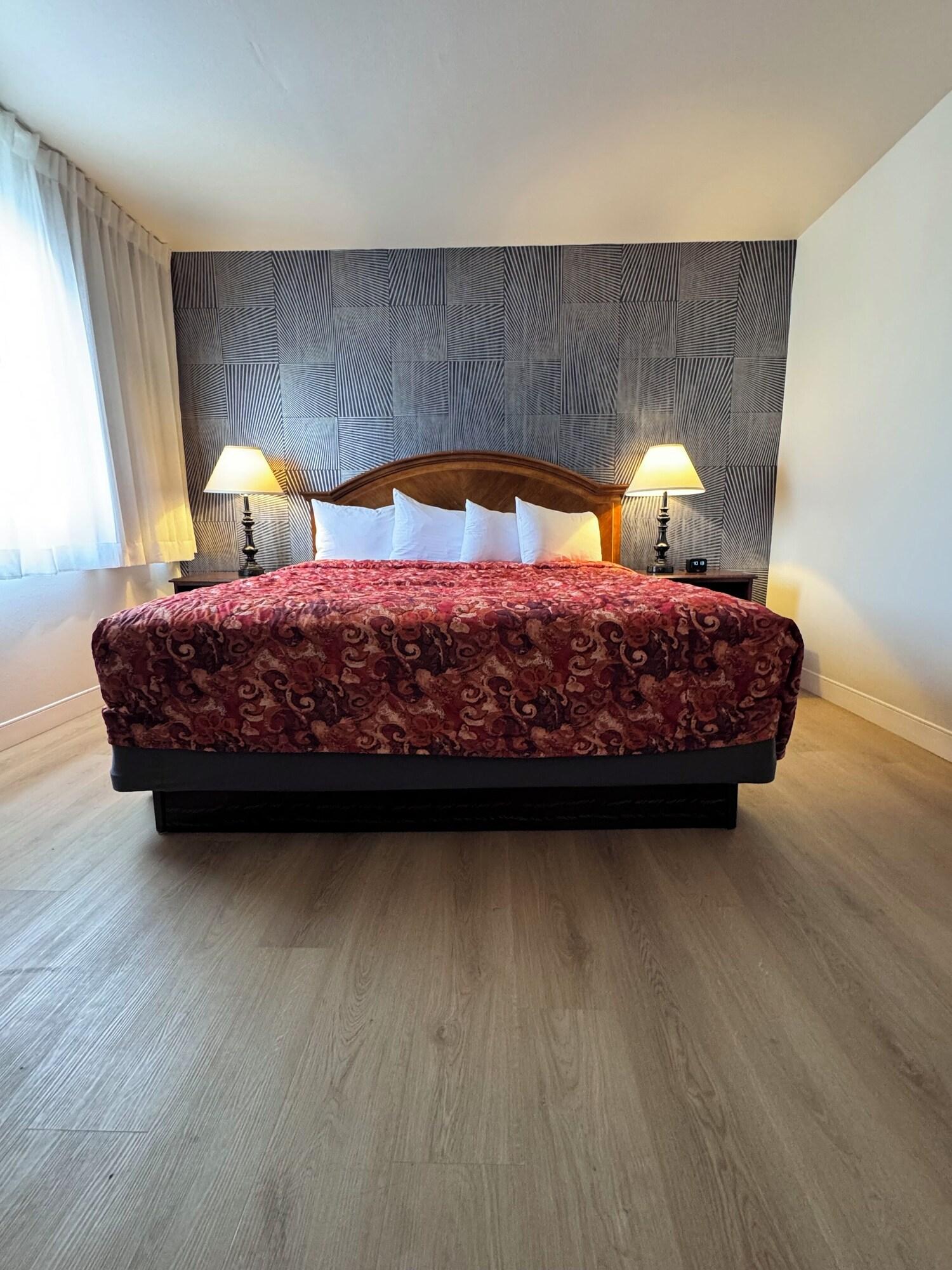 Double King Bed Non Smoking