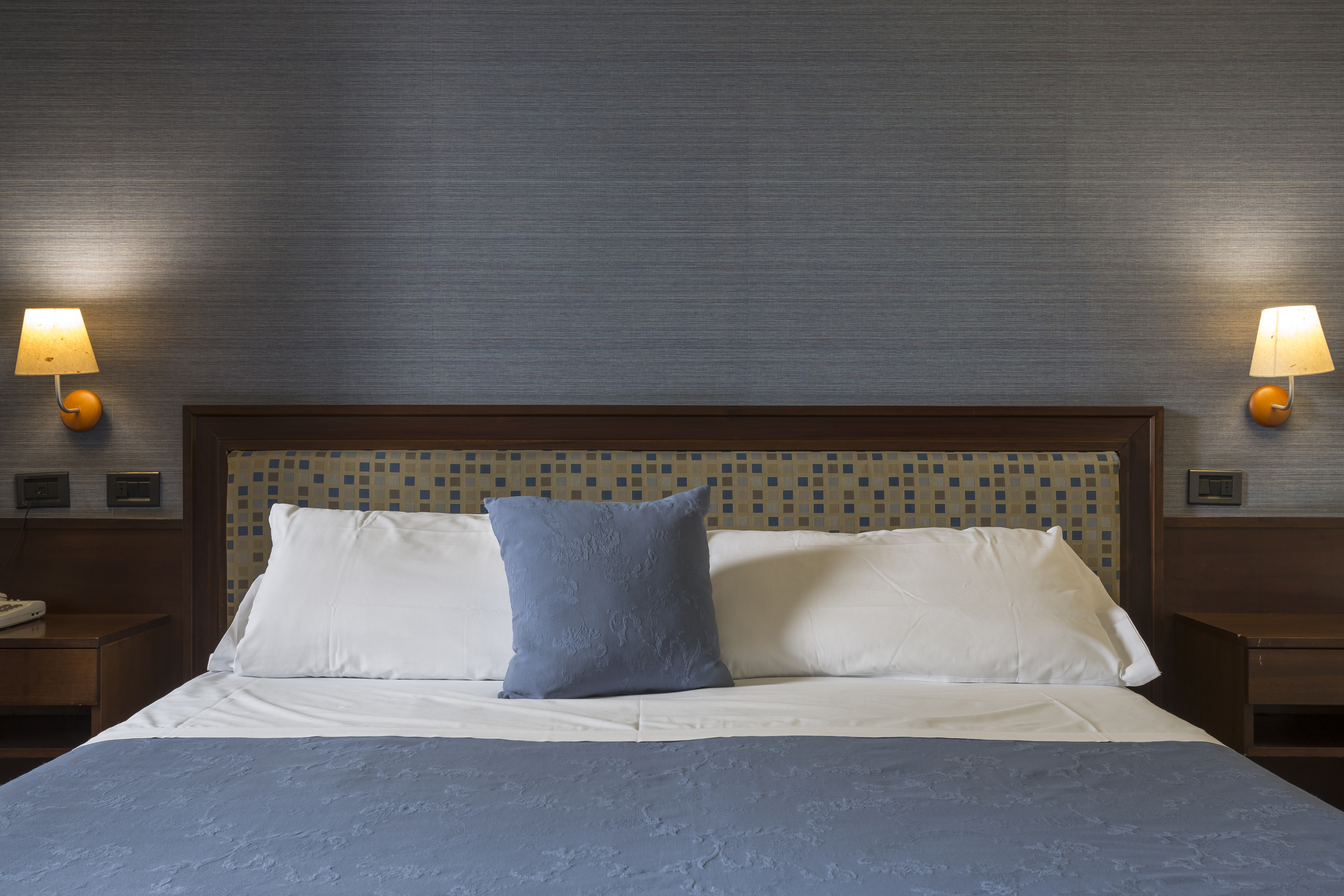 Double or Twin Standard