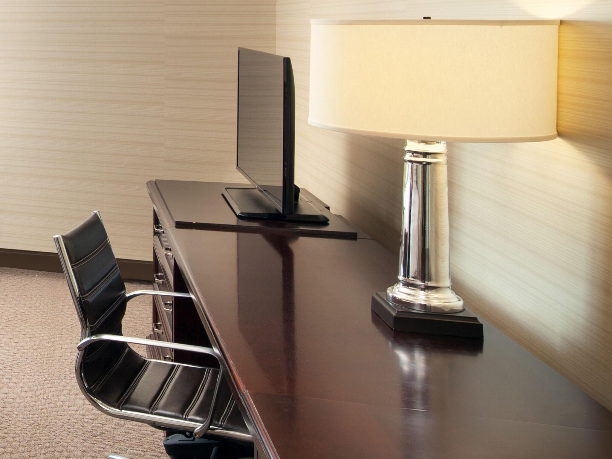 Suite Two Queen Beds Non Smoking