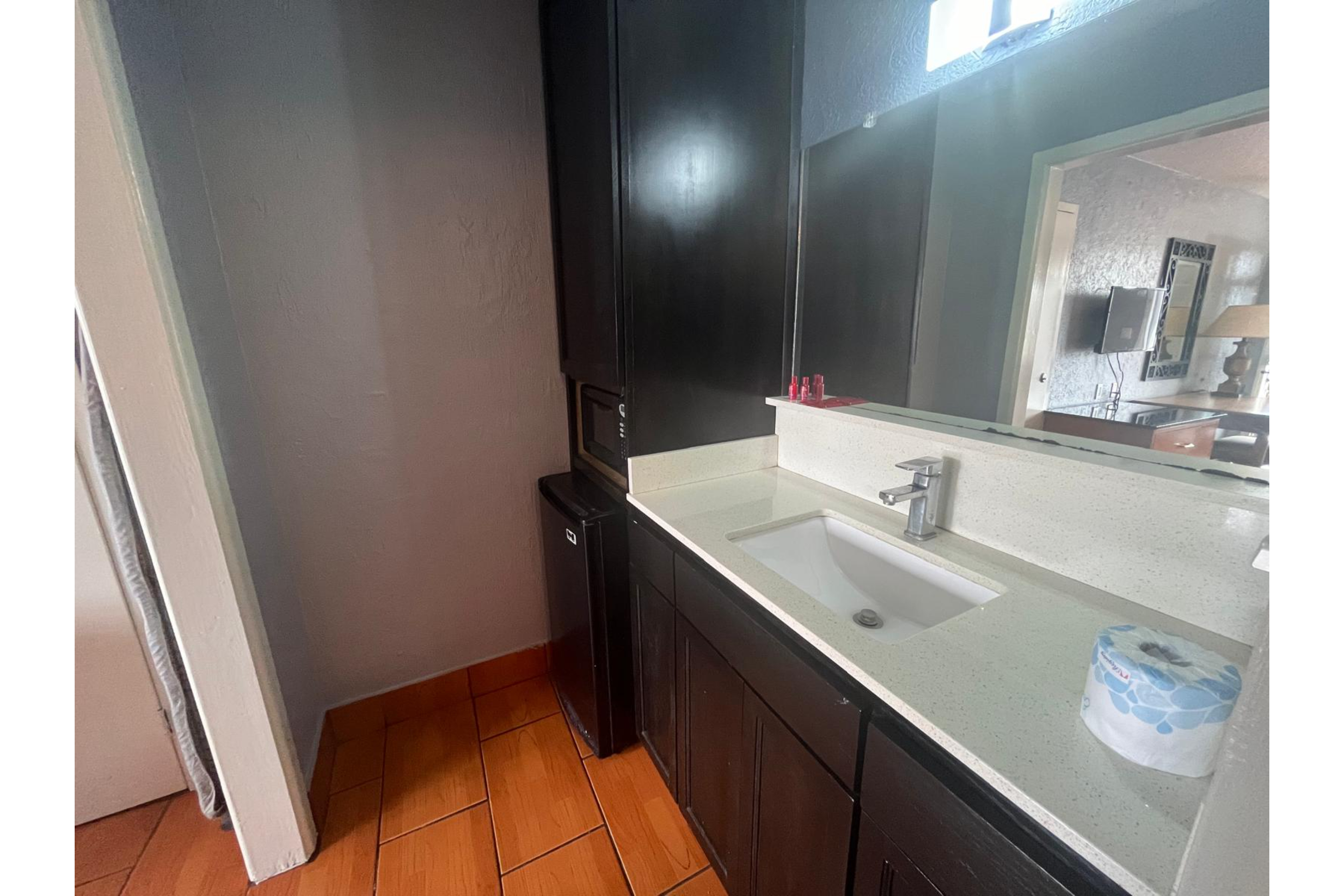 Room King Bed Non Smoking