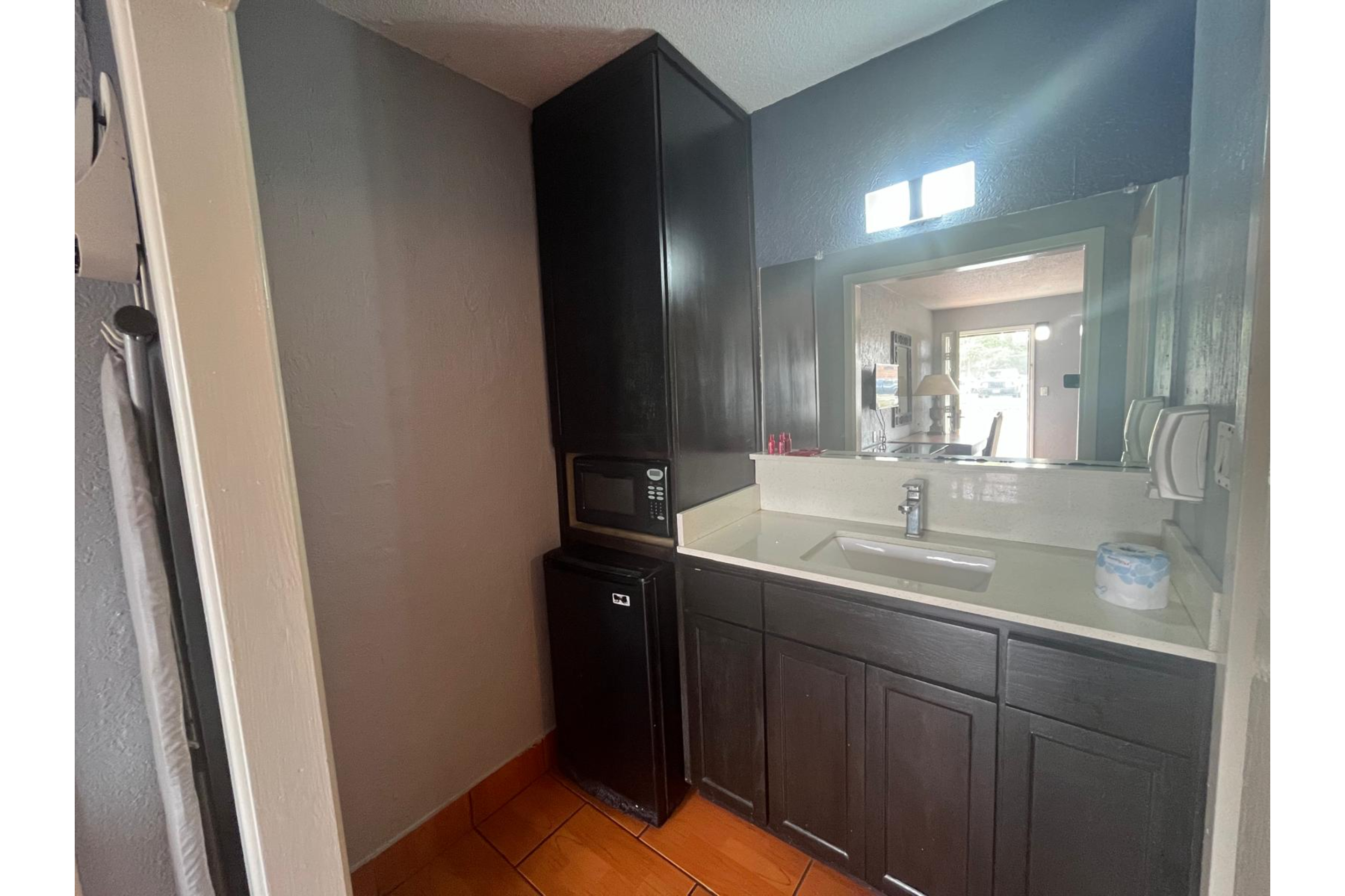 Room King Bed Non Smoking