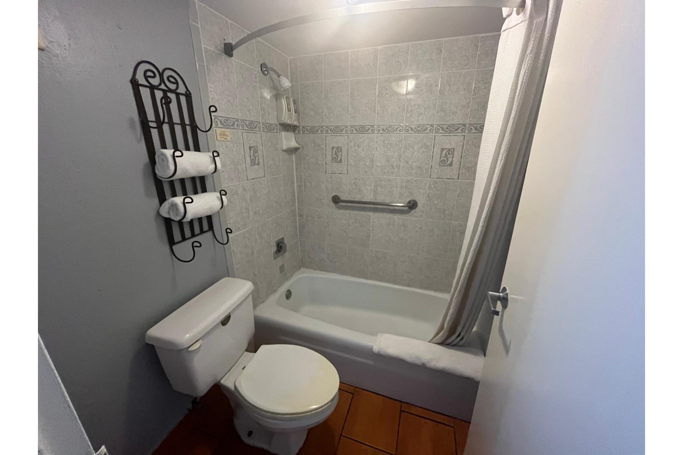 Room King Bed Non Smoking