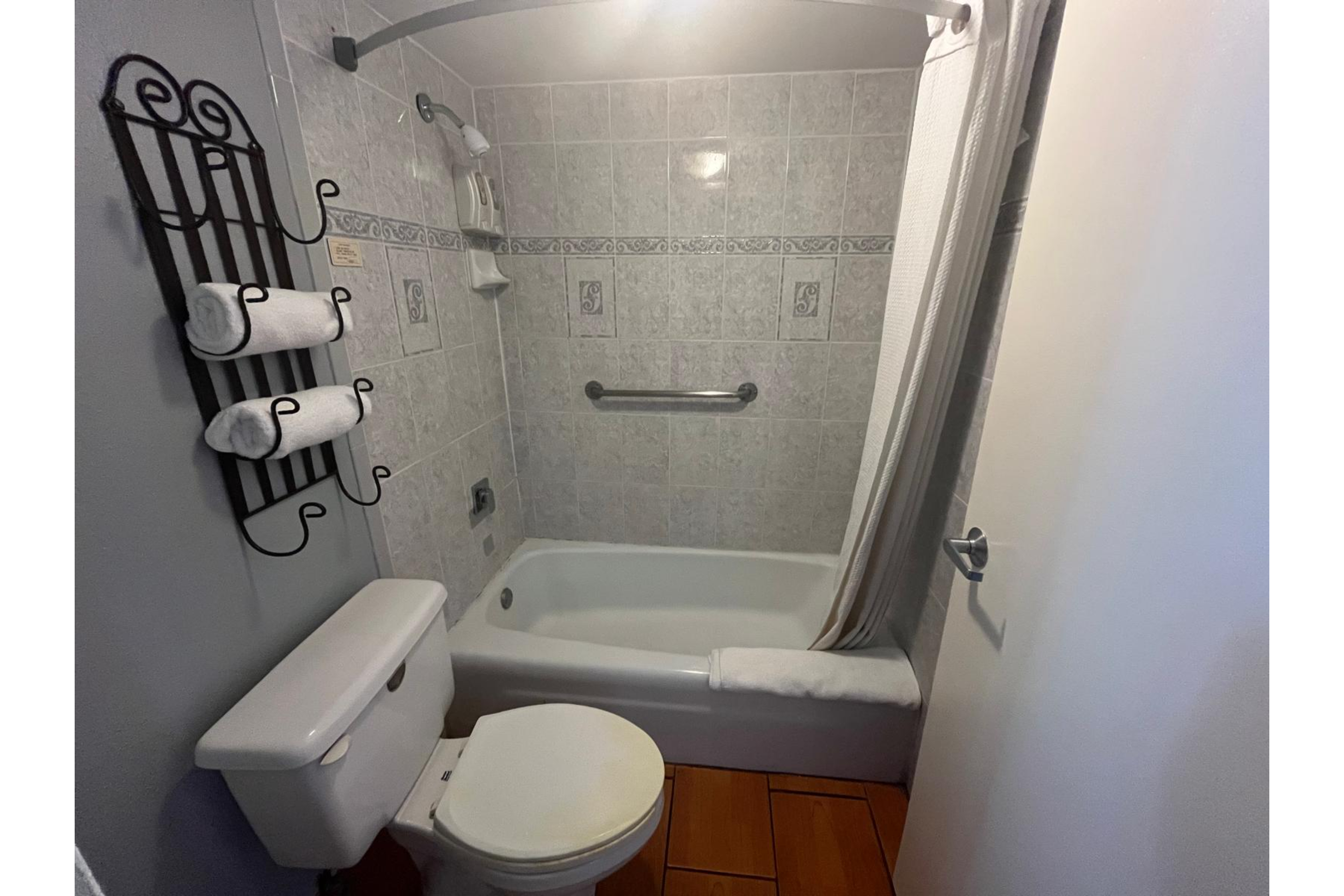 Room King Bed Non Smoking