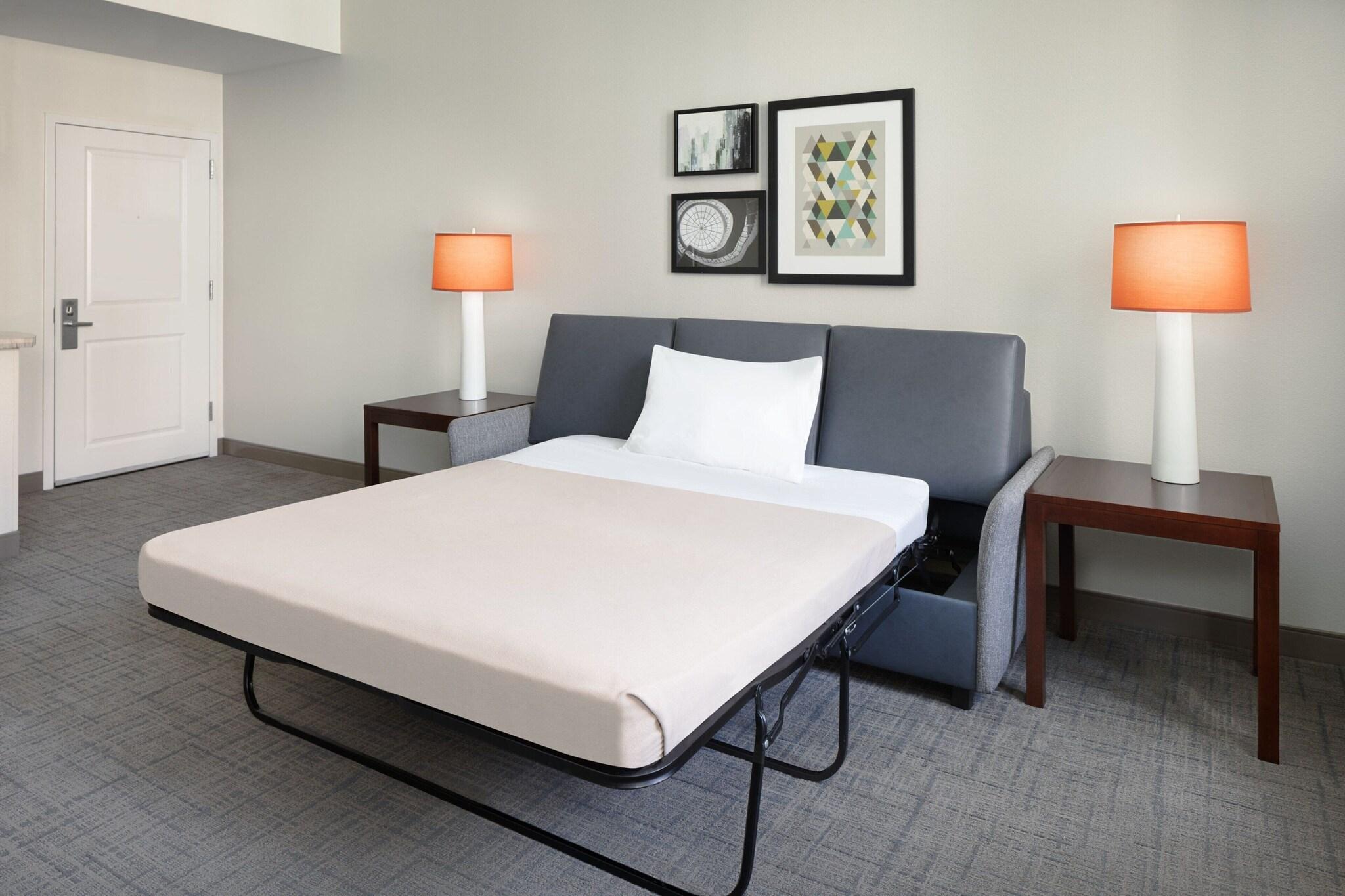 Studio Queen Size Bed