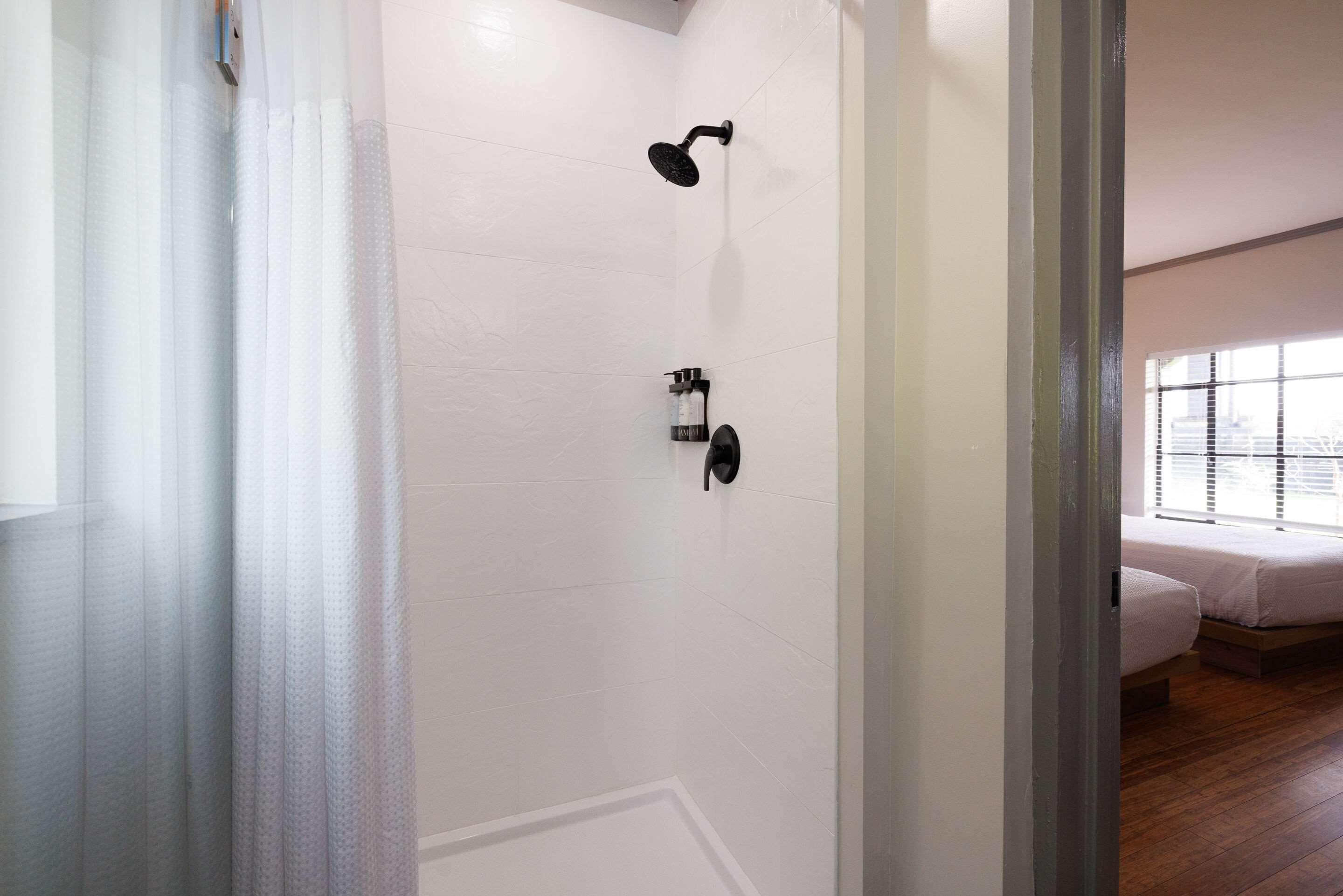 Double King Bed Non Smoking