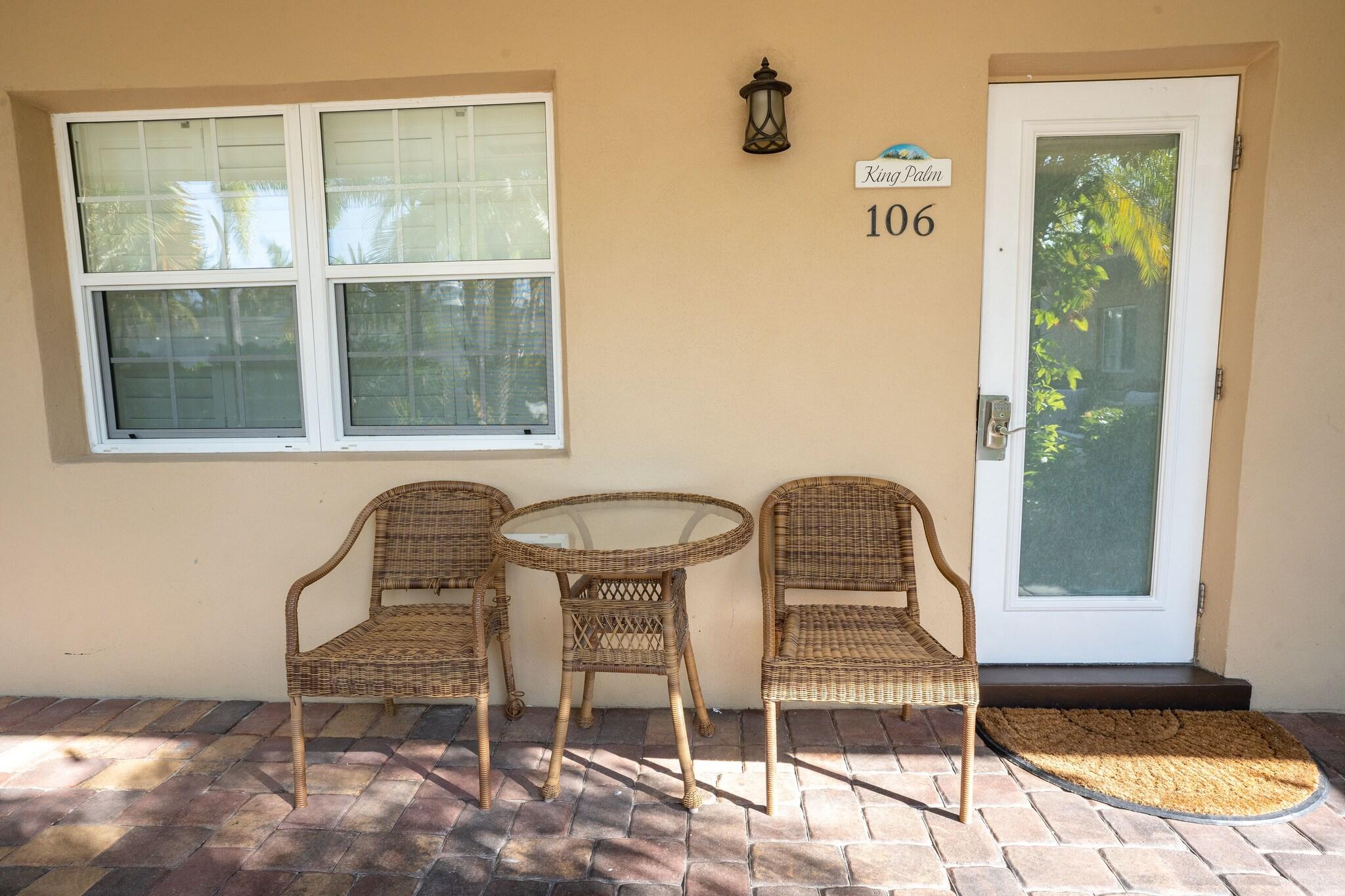 Studio Premium King Bed