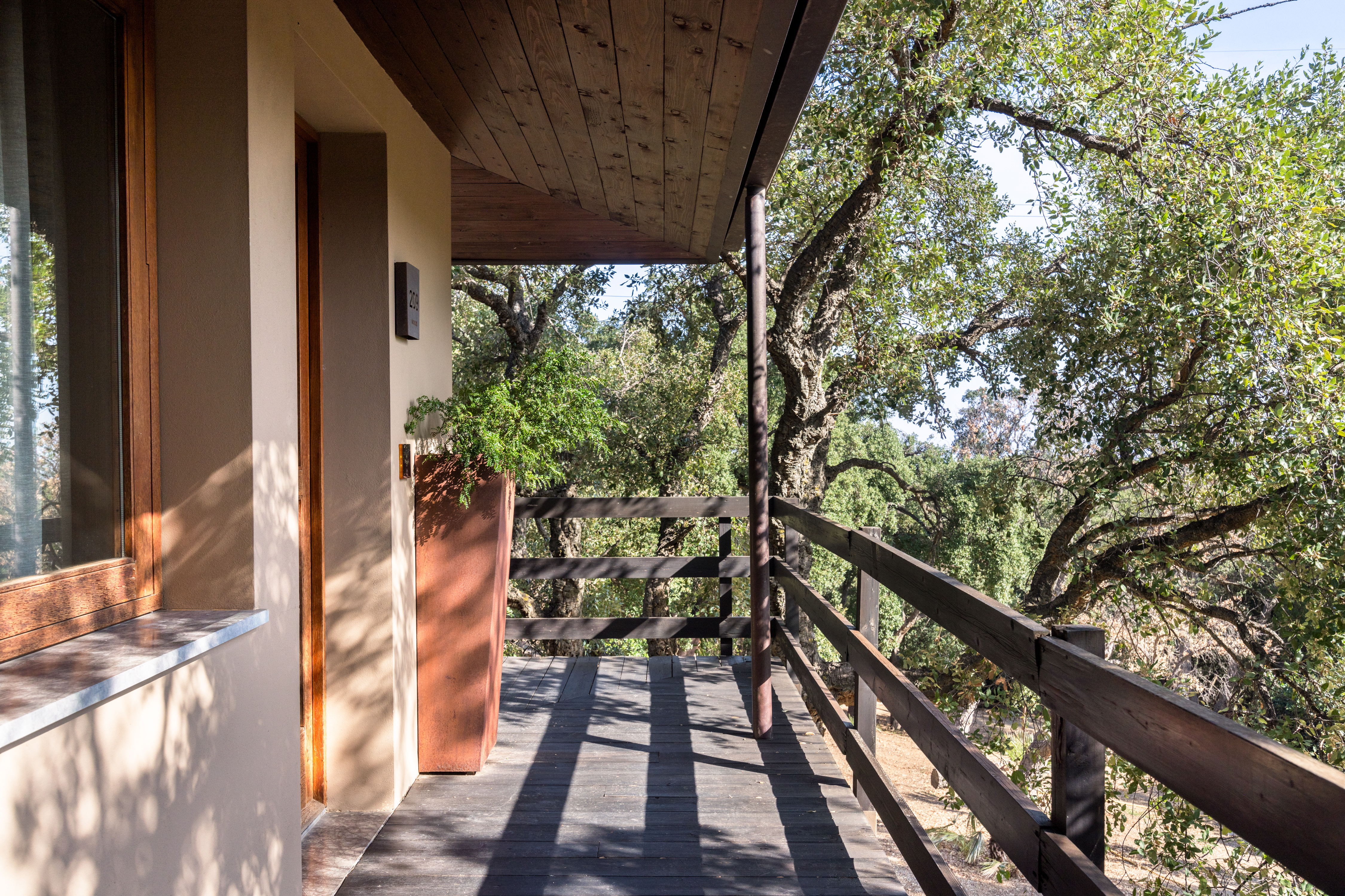 Double or Twin Executive