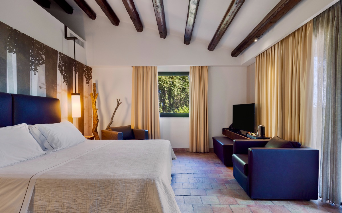 Triple Superior with Private Pool