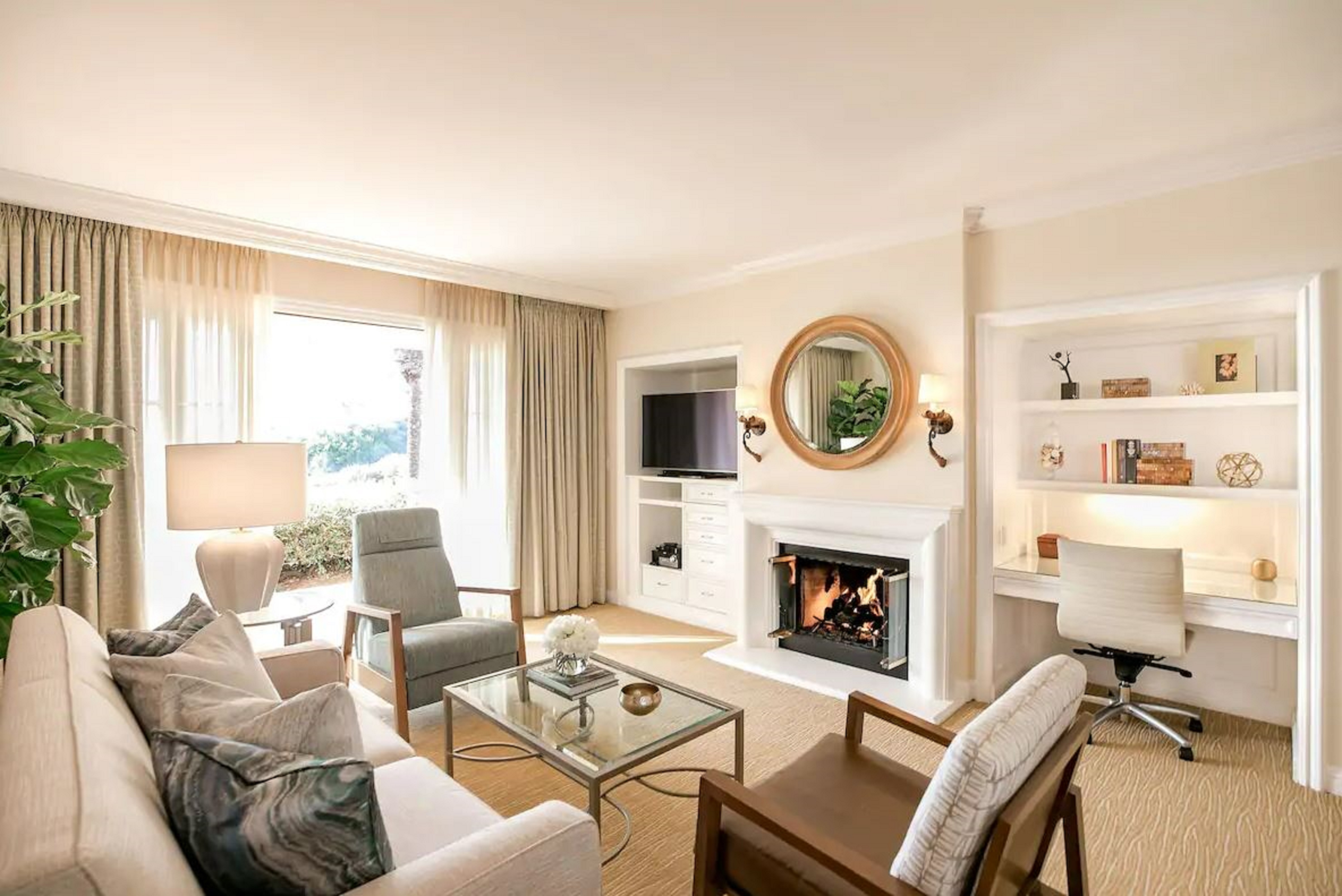 Room King Bed One Bedroom 