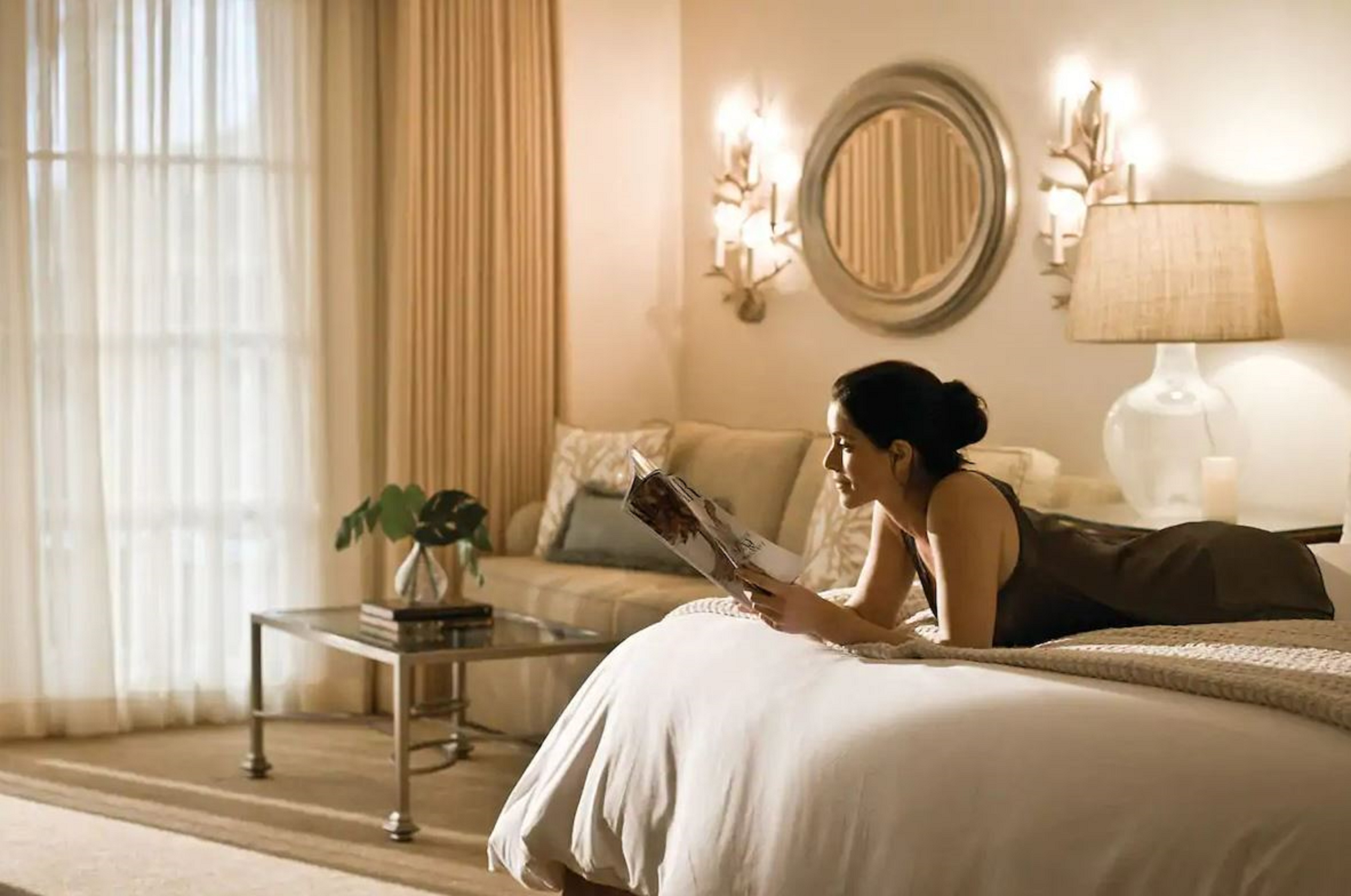 Room King Bed One Bedroom 