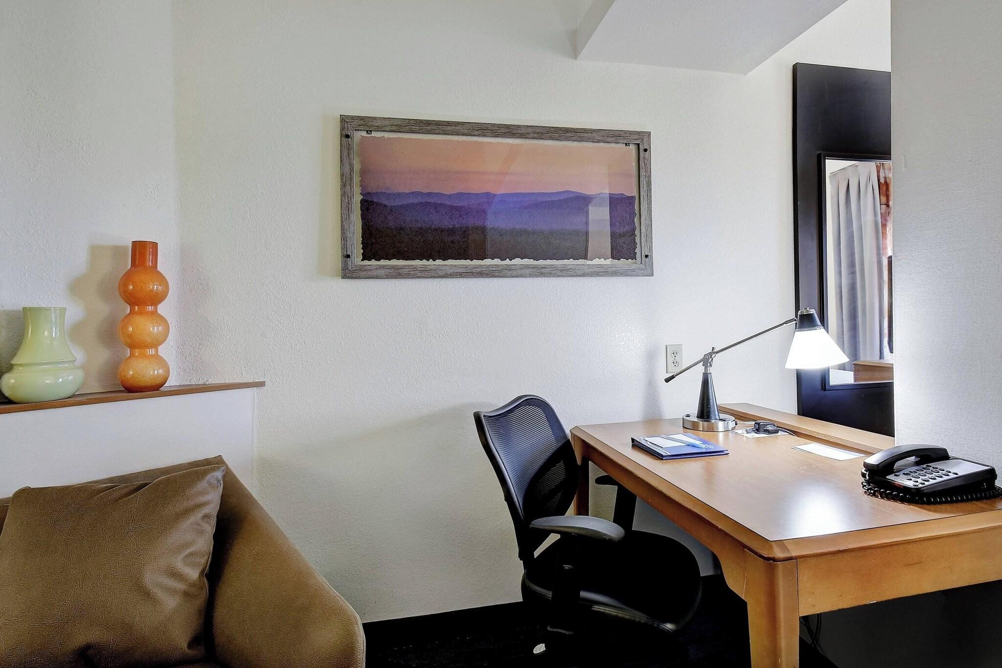 Studio King Size Bed