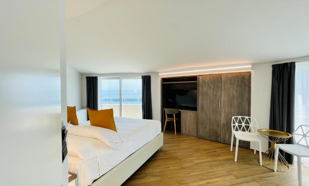 Double Deluxe Sea View