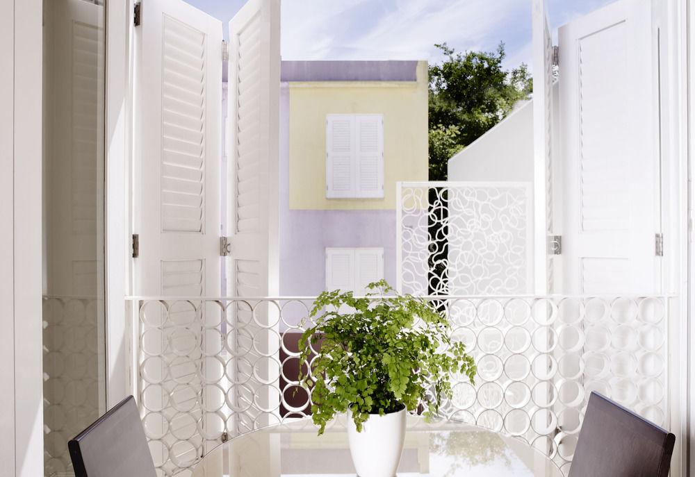 Junior Suite Deluxe King Bed