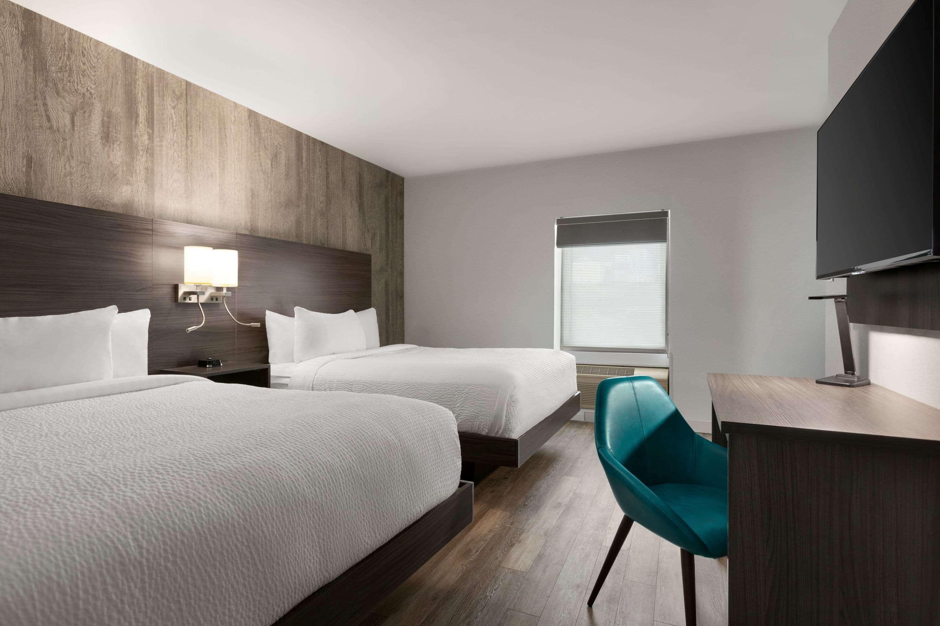 Room Deluxe Two Queen Beds